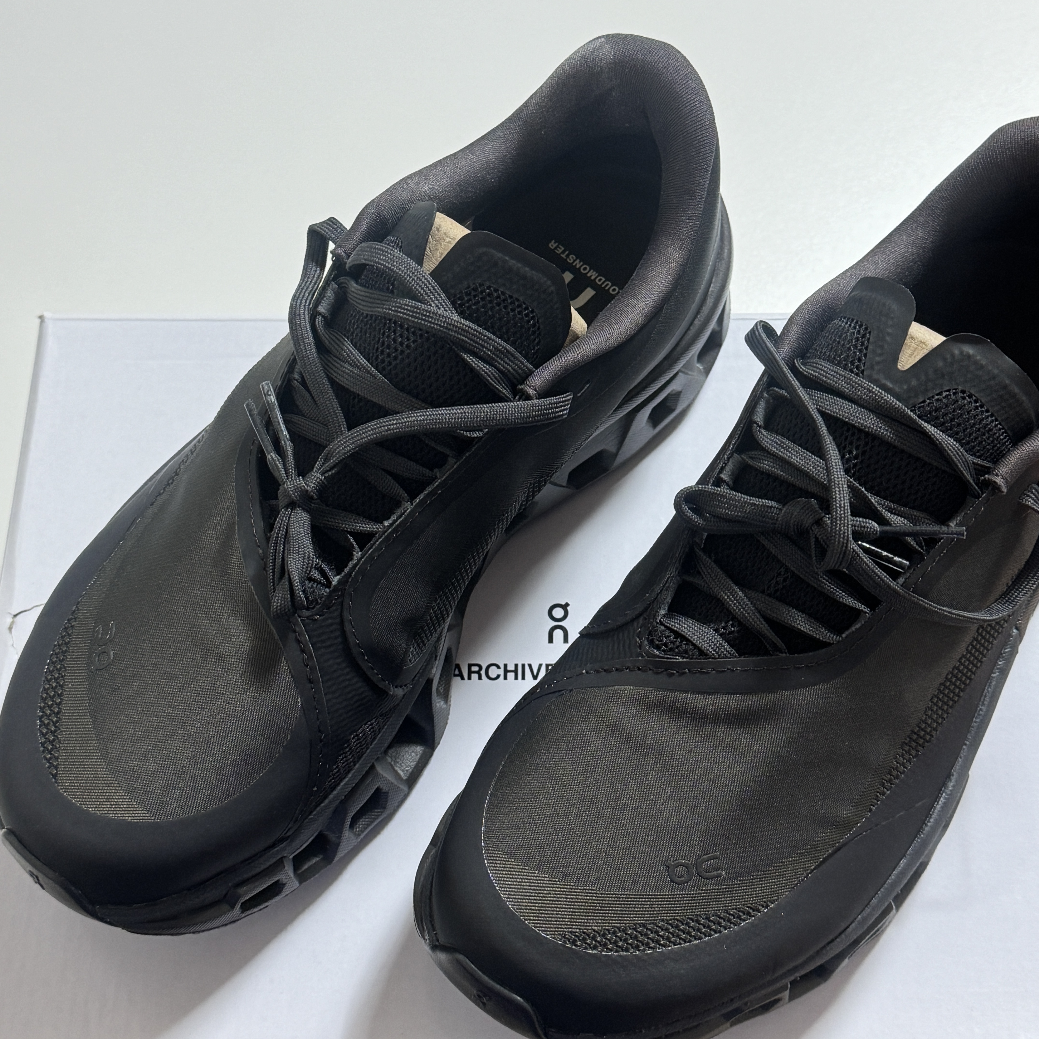 On Running x Post Archive Faction (Paf) Cloudmonster 2 Thorn Brown 착용 스타일
