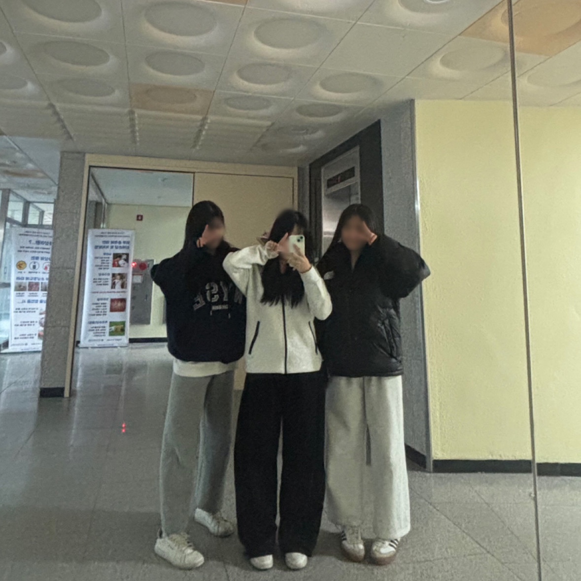Nike Air Force 1 '07 White Black, (W) Nike NSW Tech Fleece Windrunner Full Zip Hoodie Light Grey Heather - Asia 착용 스타일