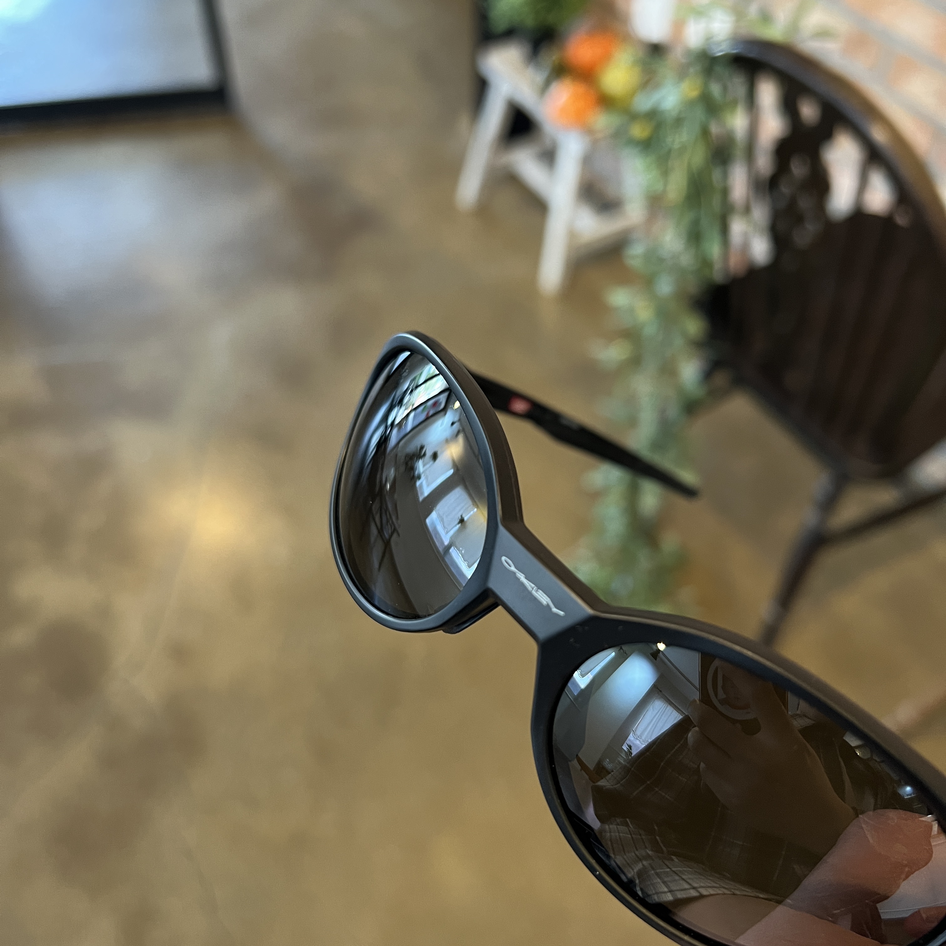 Oakley Eye Jacket Redux Matte Black Frame Prizm Grey Lenses High Bridge Fit 착용 스타일