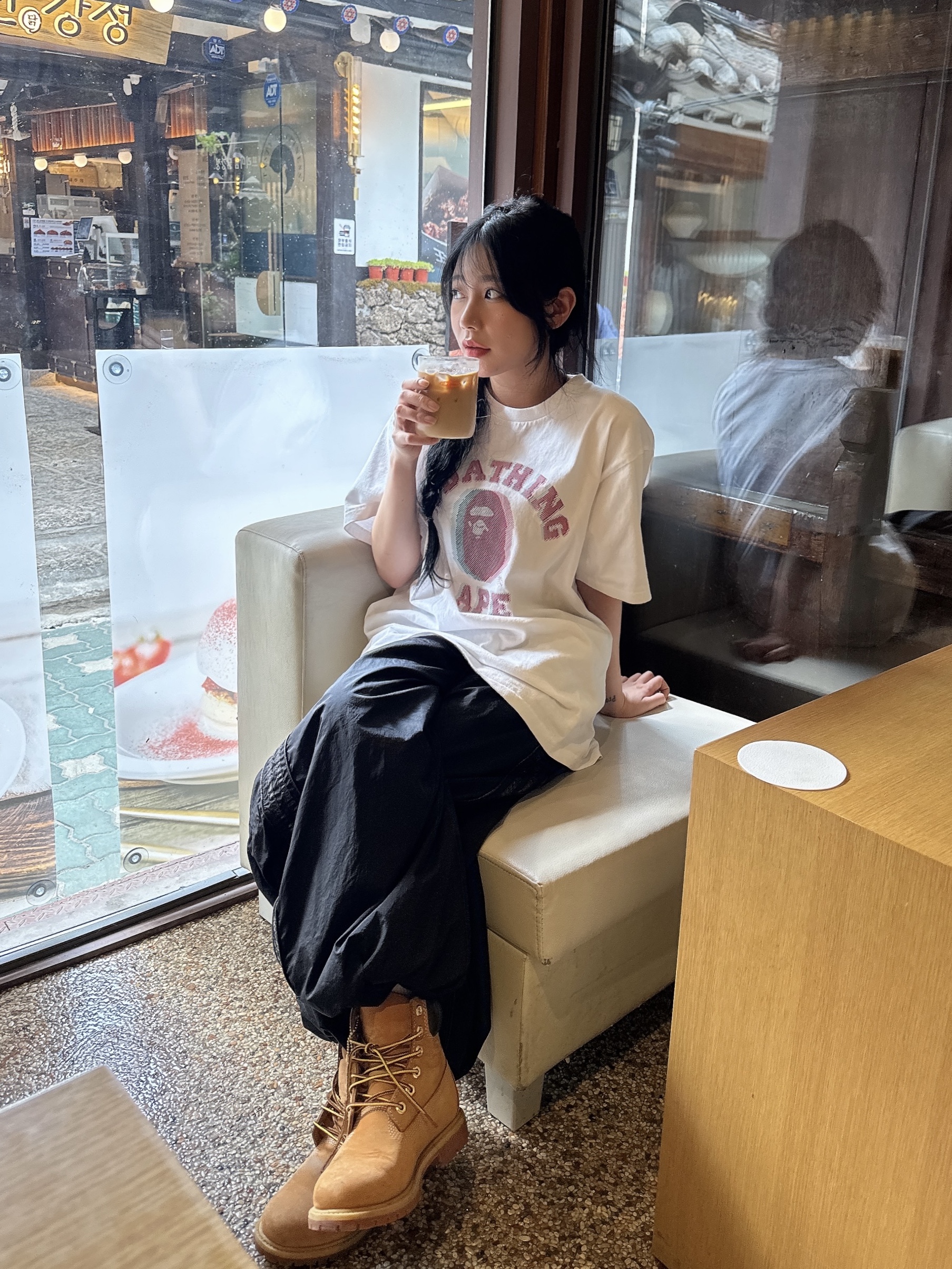 BAPE Glitch Art College T-Shirt White, (W) Timberland 6 Inch Premium Waterproof Boot Wheat Nubuck - Wide 착용 스타일 - 2