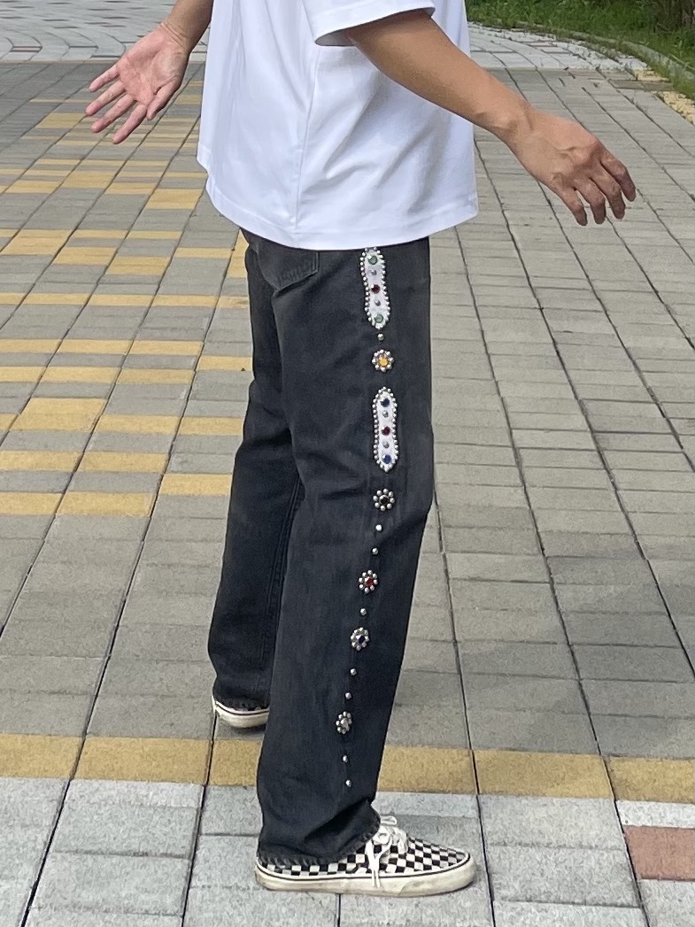 Kapital 14 oz. Denim 5P Monkey Cisco Gemstone Pants Black 착용 스타일 - 3