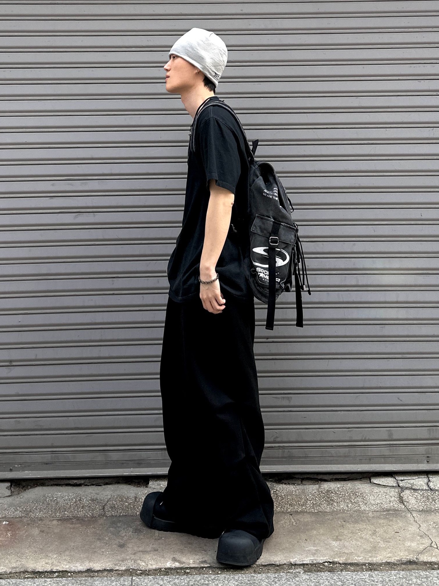 SPORT CHAMBER SC Sporty Rucksack Charcol 착용 스타일 - 1