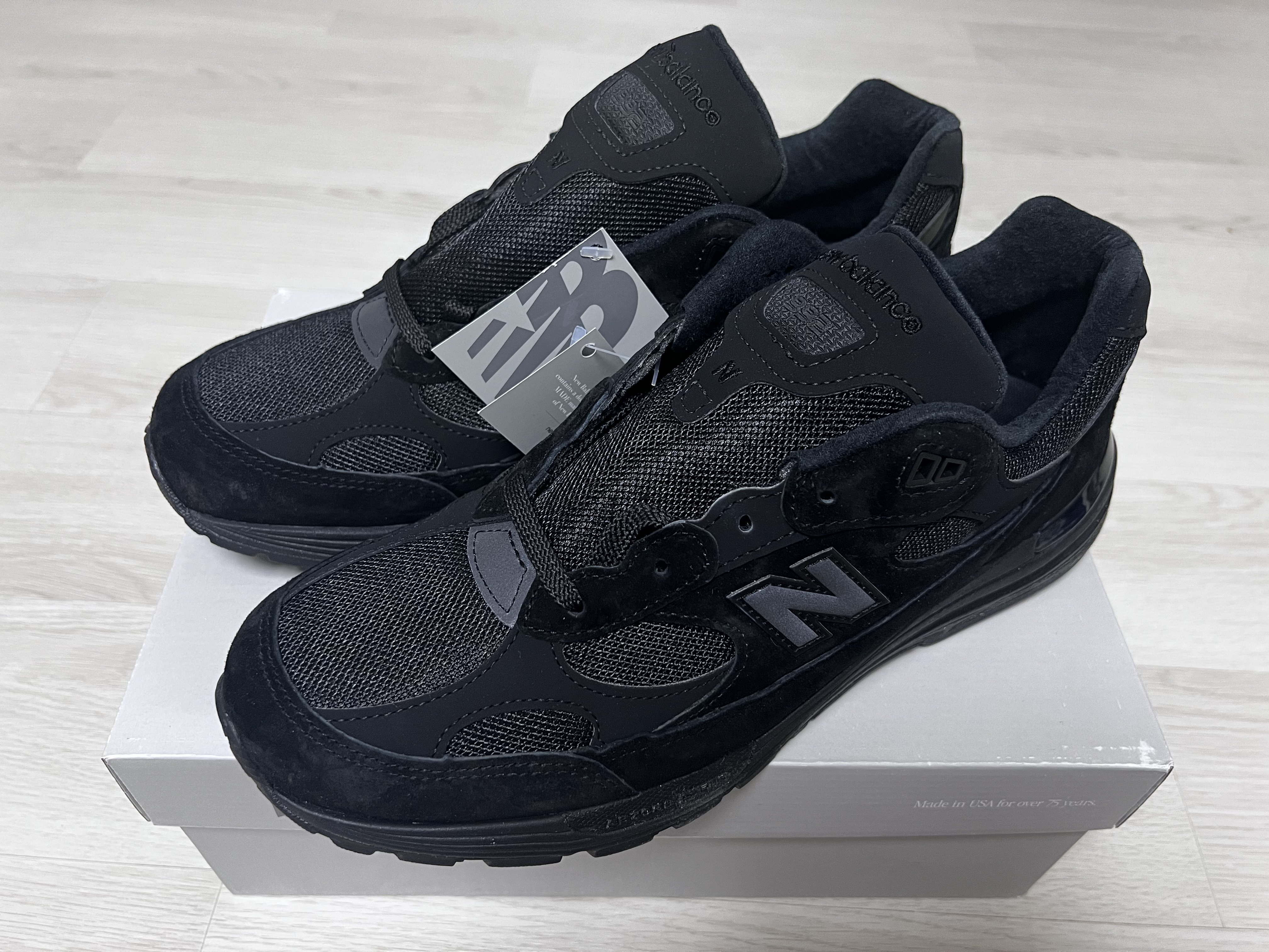 New Balance 992 Made in USA Core Black 착용 스타일