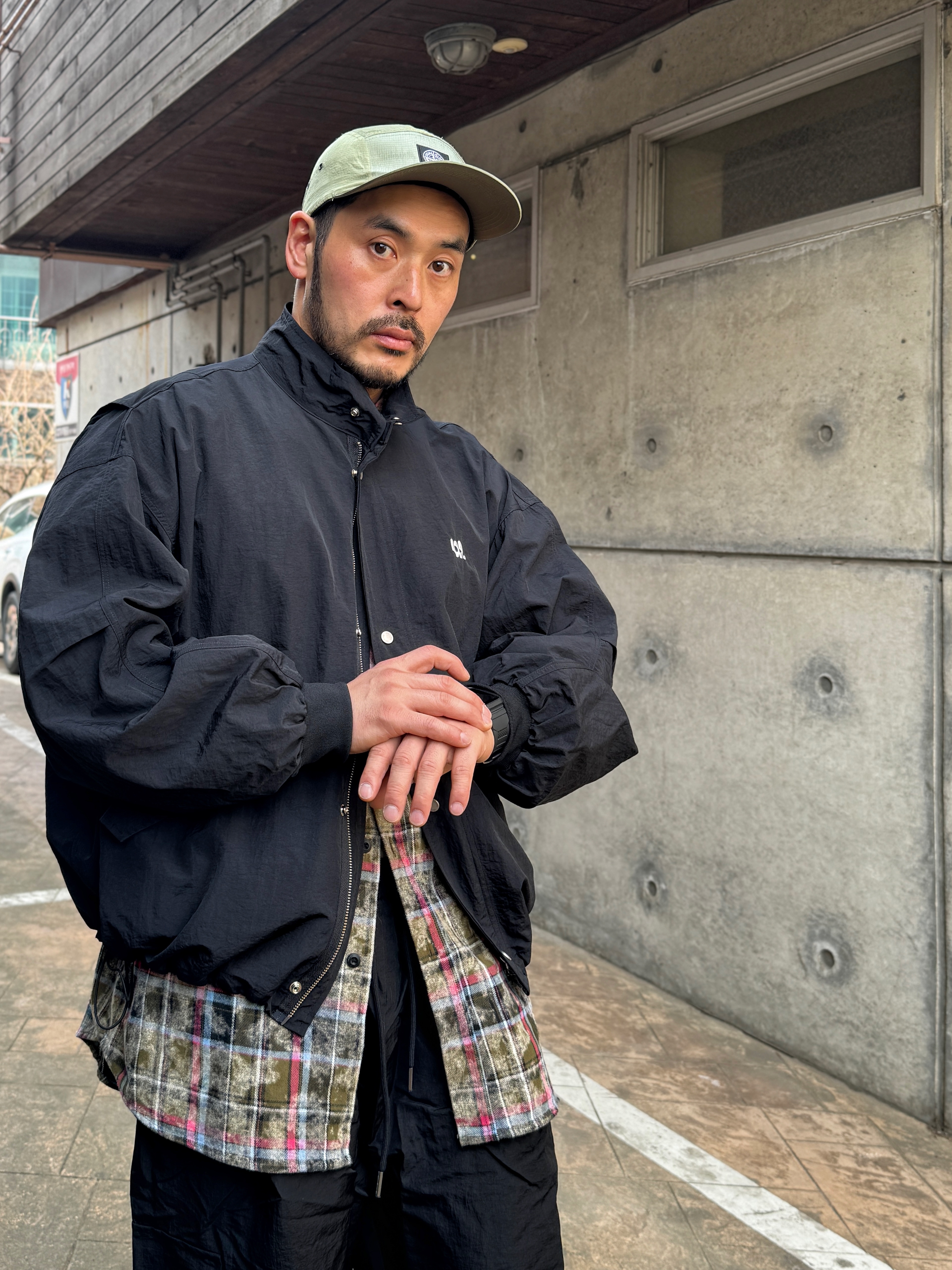Yase Mud Horsehide Derby Black 착용 스타일 - 4