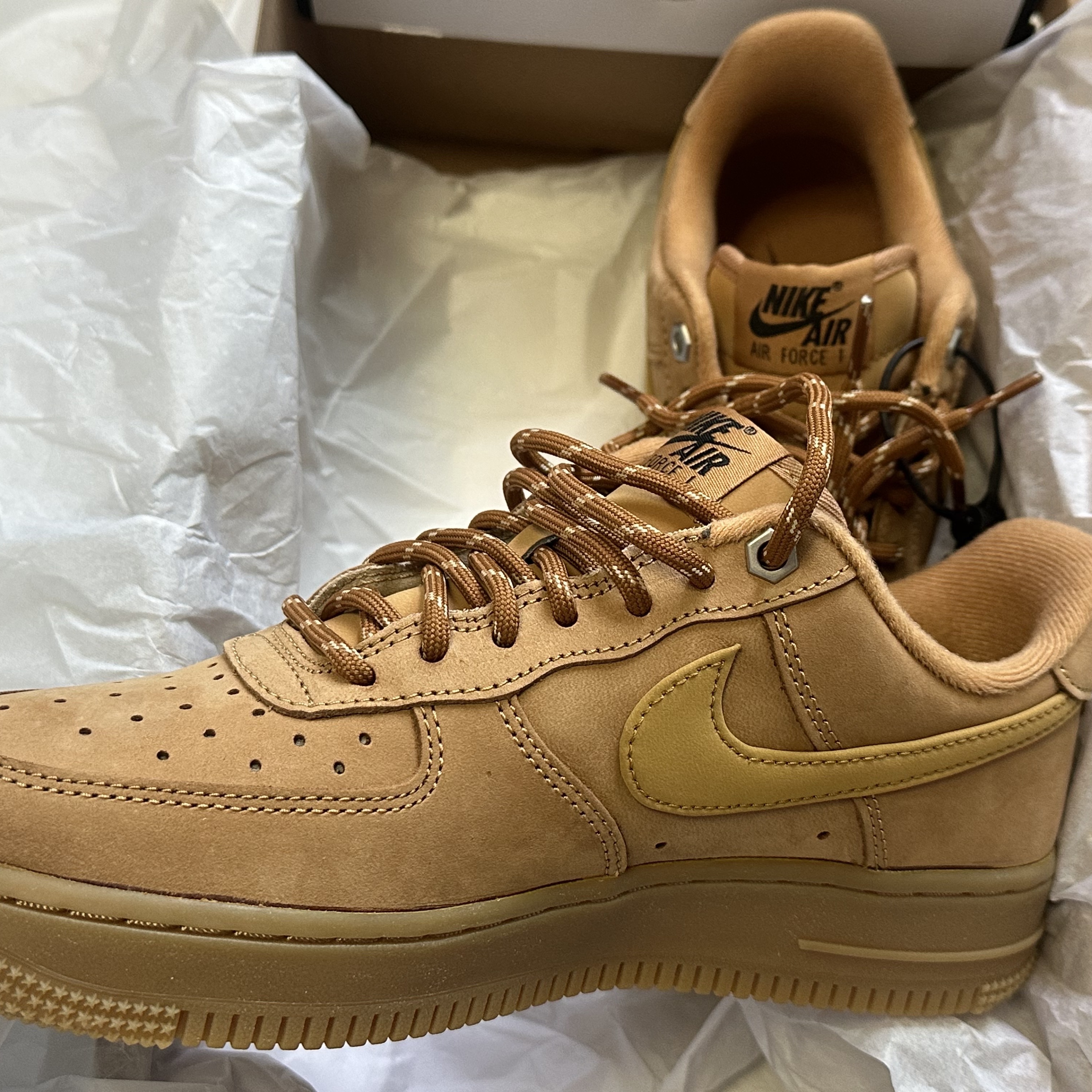 (W) Nike Air Force 1 '07 WB Flax Wheat 착용 스타일 - 3