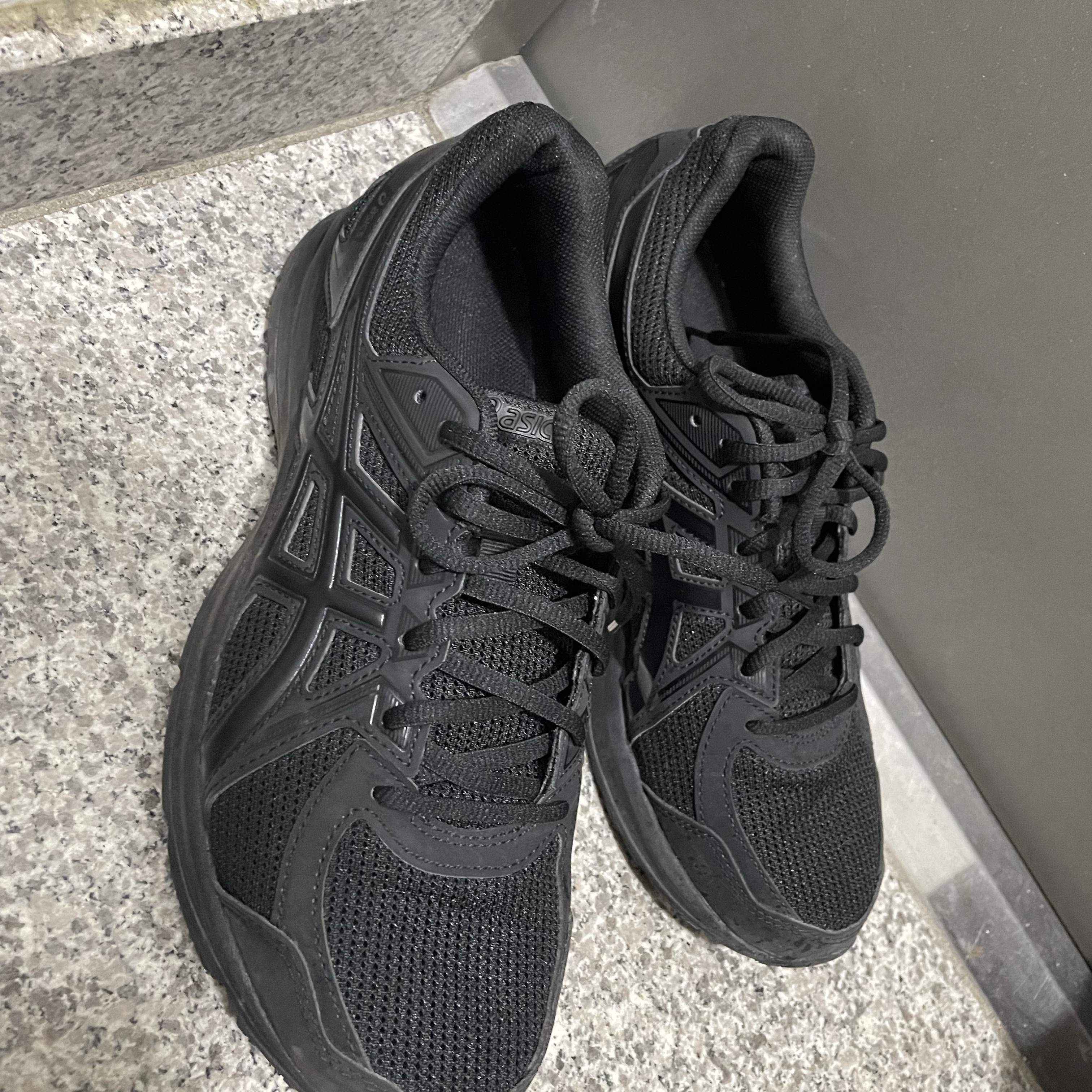 Asics Jog 100 2 Black - 4E Extra Wide 착용 스타일 - 1