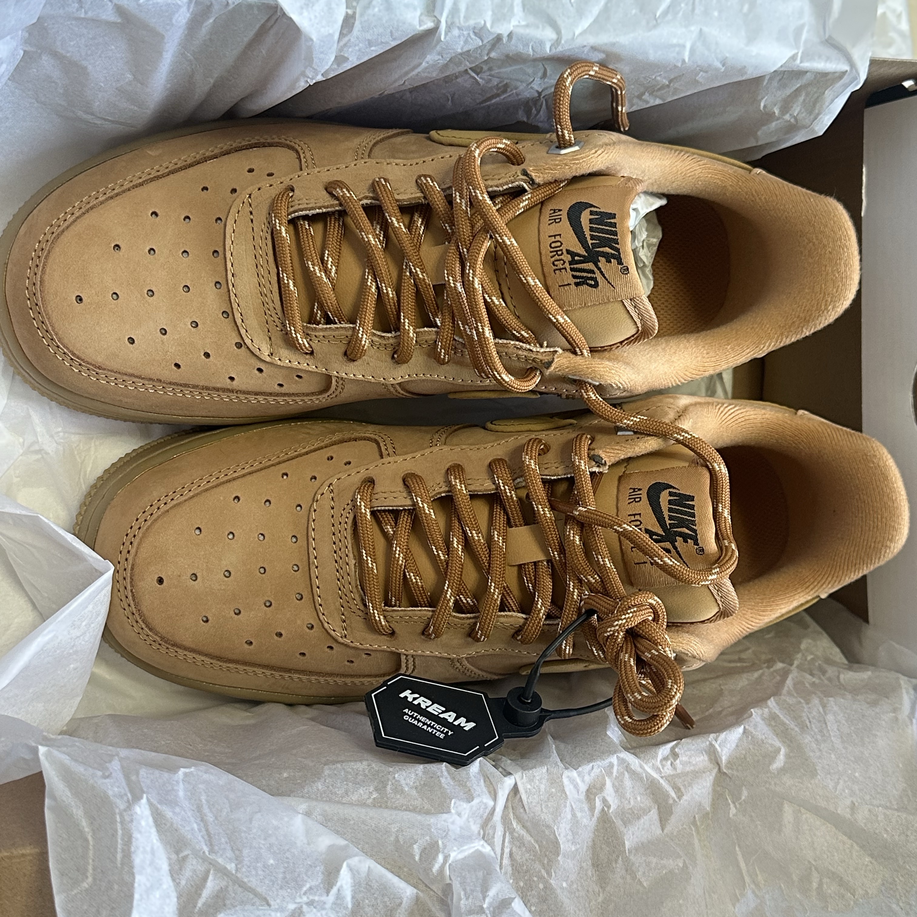 (W) Nike Air Force 1 '07 WB Flax Wheat 착용 스타일 - 1