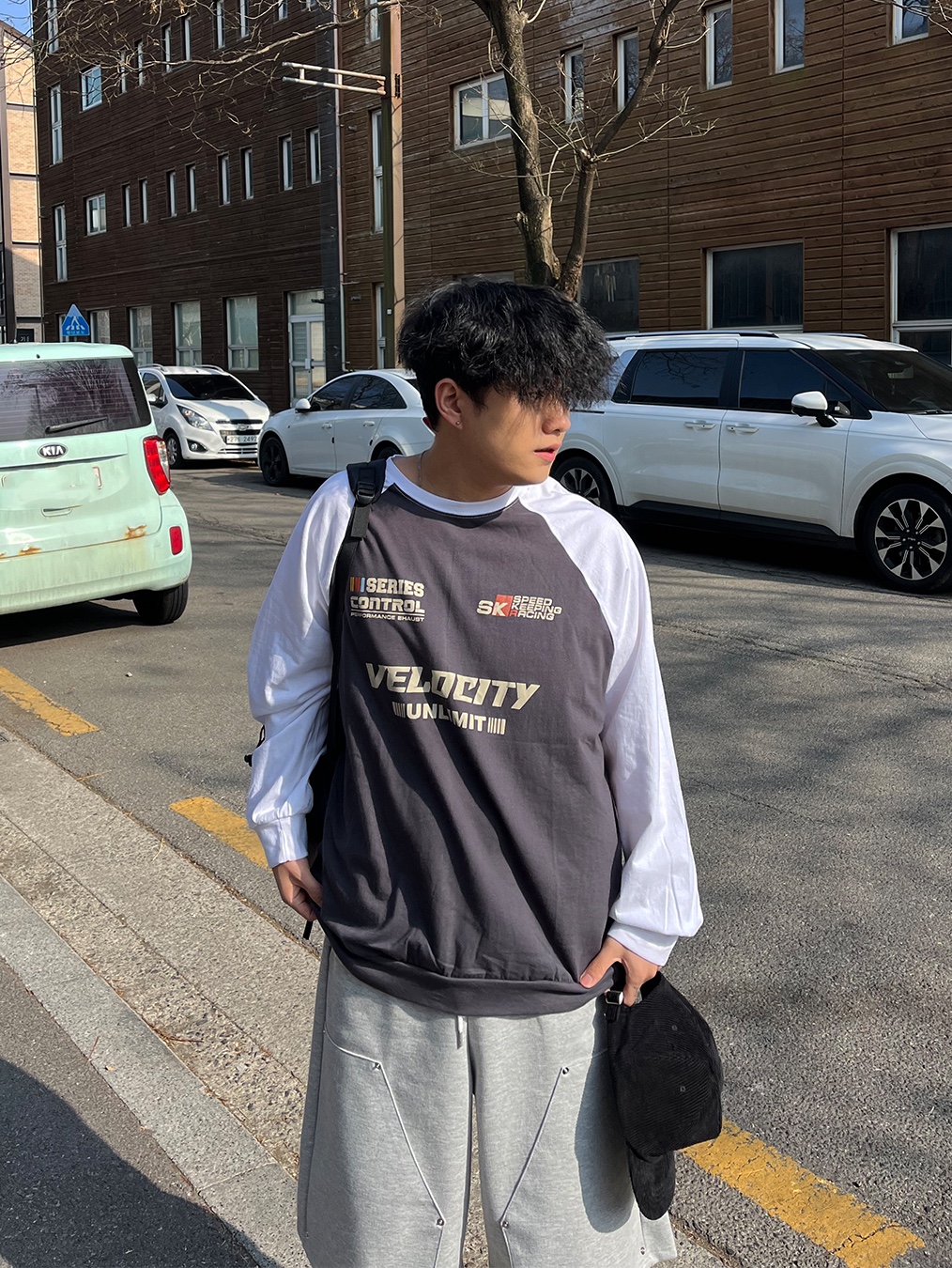 Balenciaga 3XL Sneakers Light Beige 착용 스타일 - 6