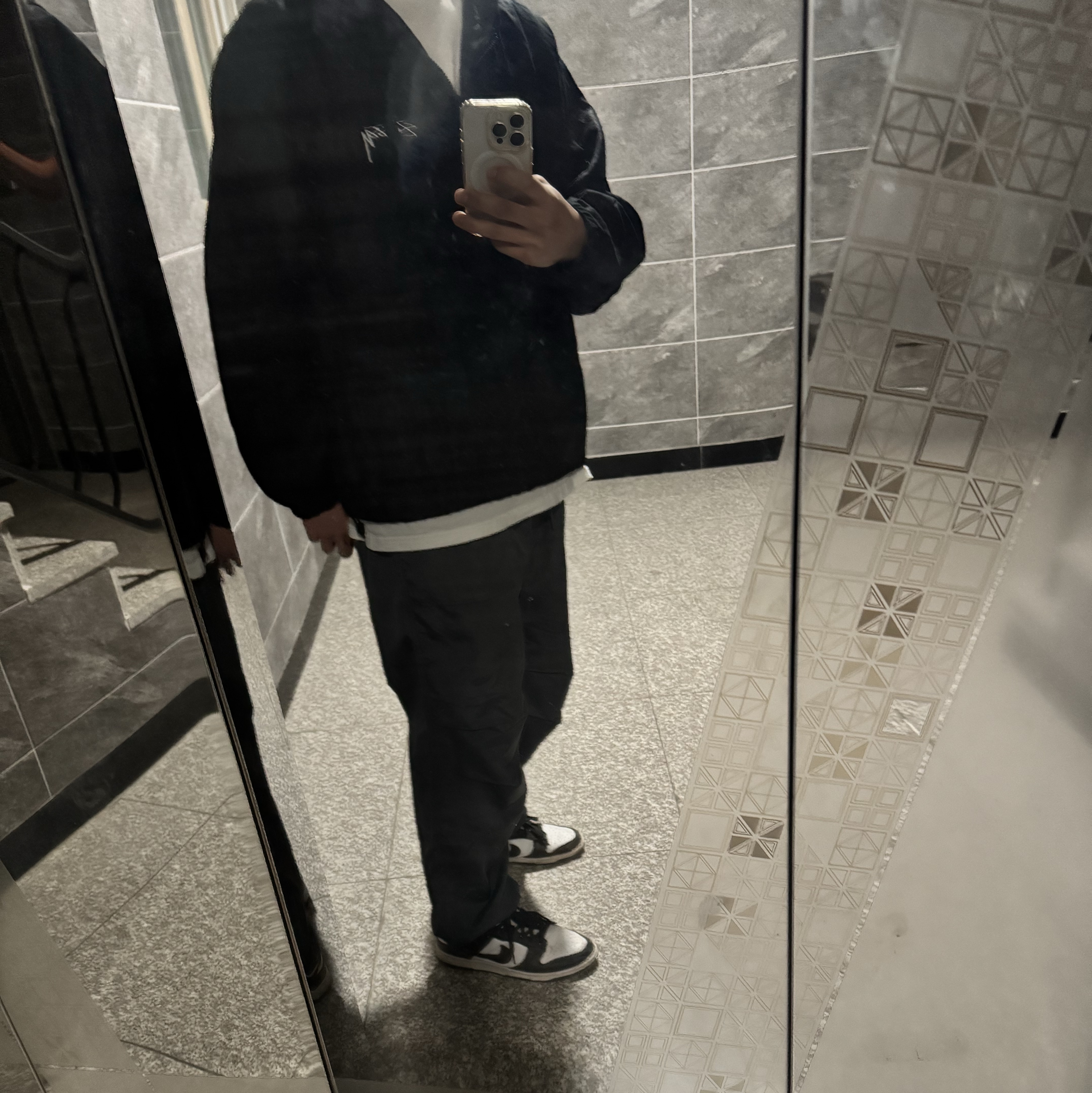 Nike x Stussy Linen Shell Jacket Black (FZ5751-010) 착용 스타일