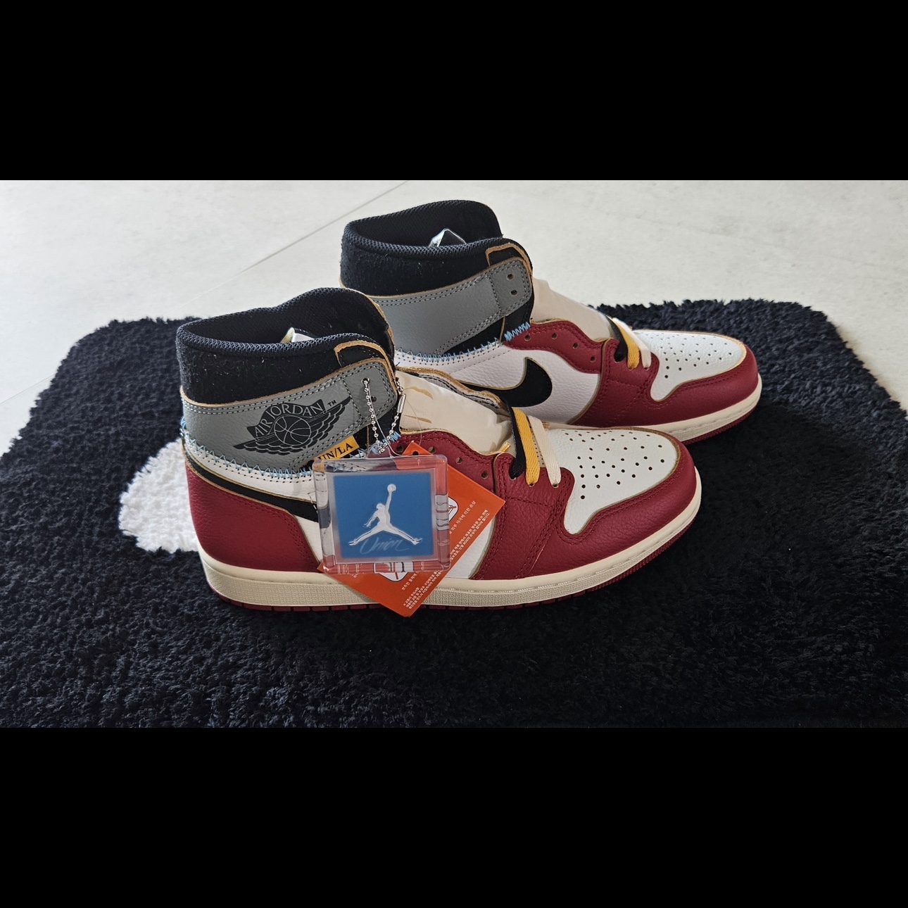Jordan 1 x Union Retro High OG Chicago Shadow 착용 스타일 - 4