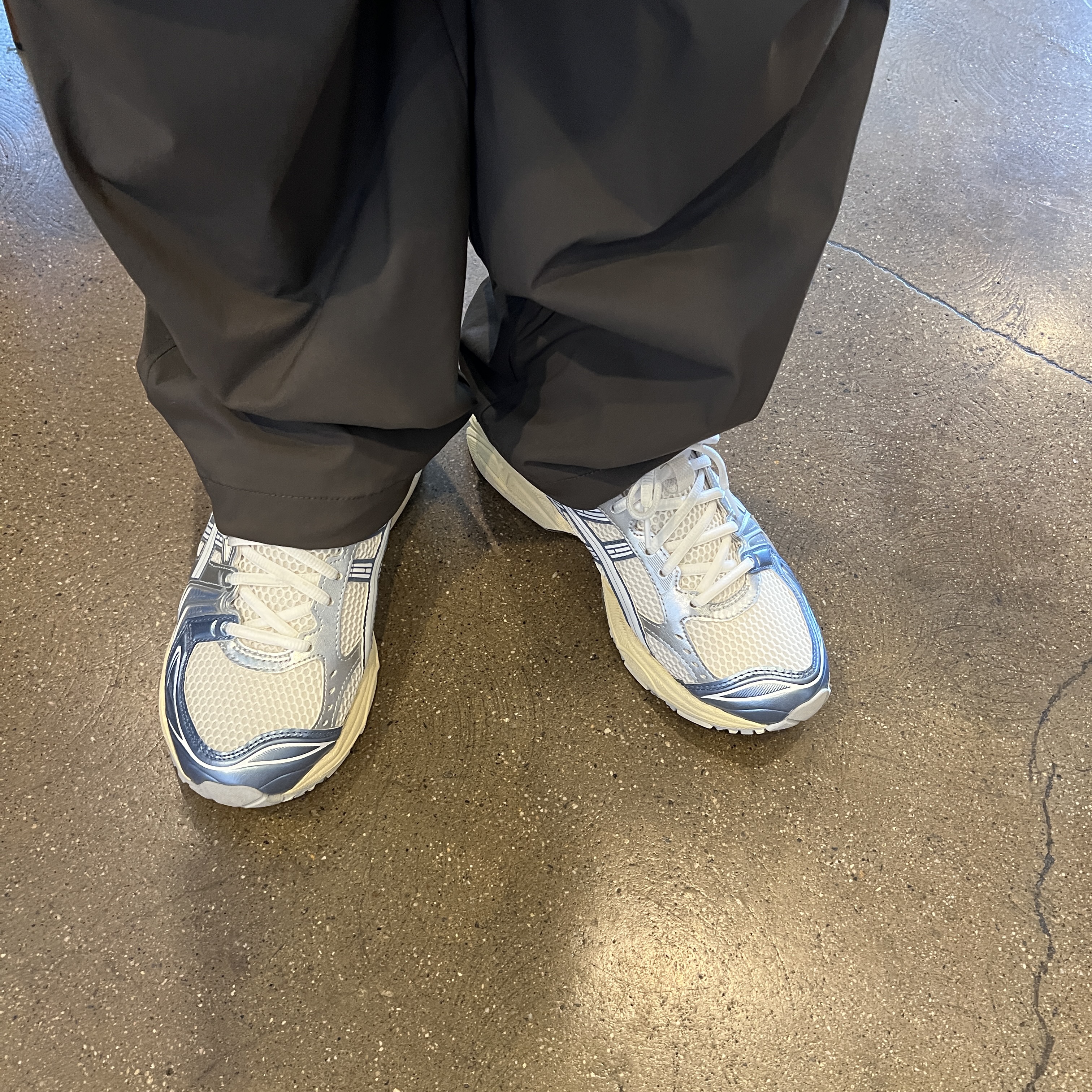 Asics Gel-Kayano 14 Metallic Blue 착용 스타일