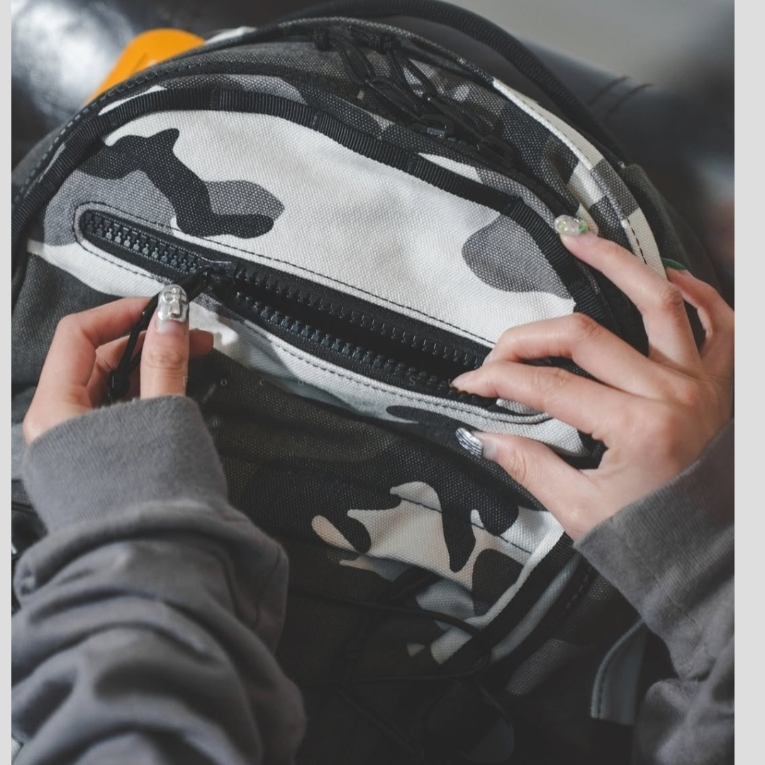 Supreme Backpack Snow Camo - 25SS 착용 스타일 - 9