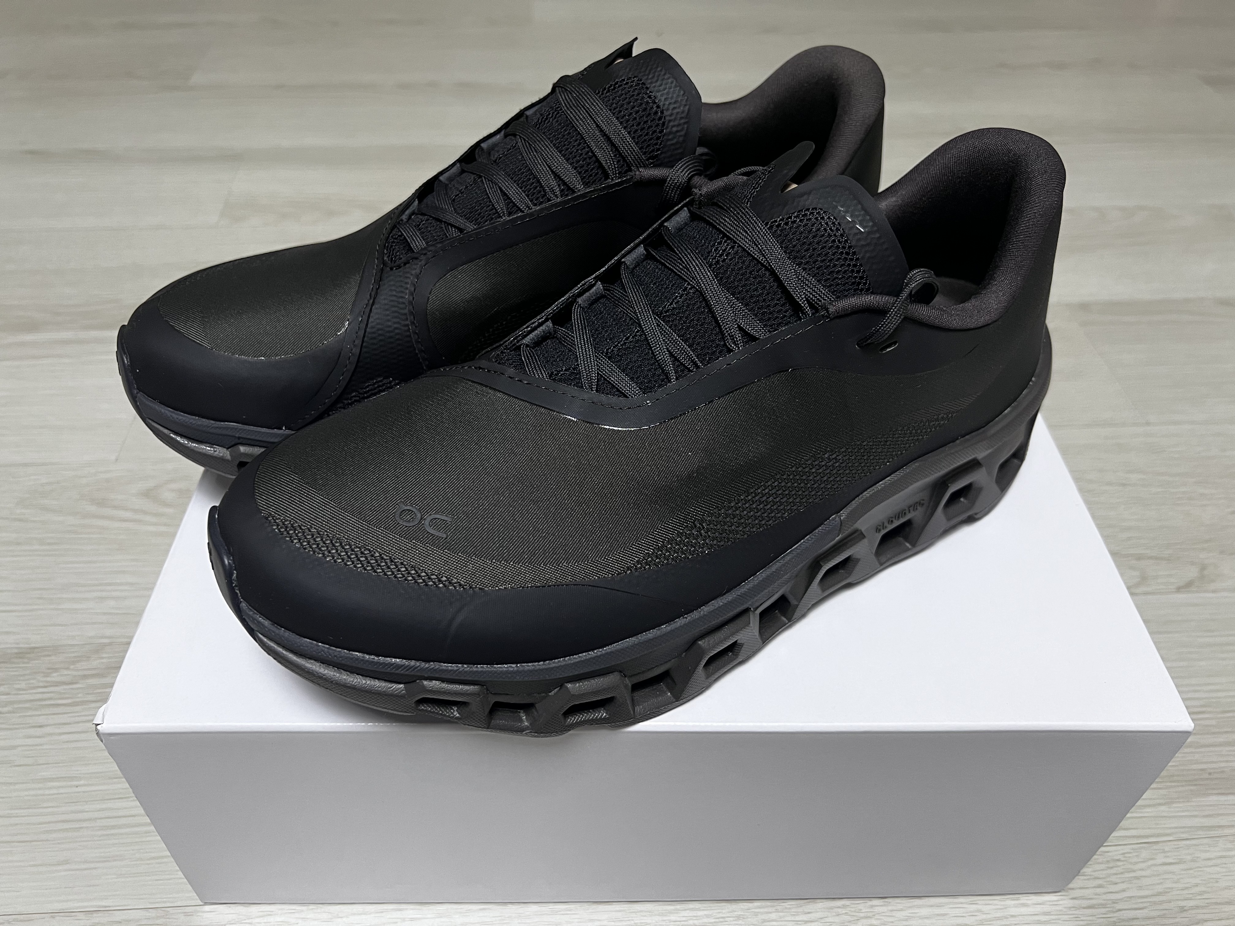 On Running x Post Archive Faction (Paf) Cloudmonster 2 Thorn Brown 착용 스타일