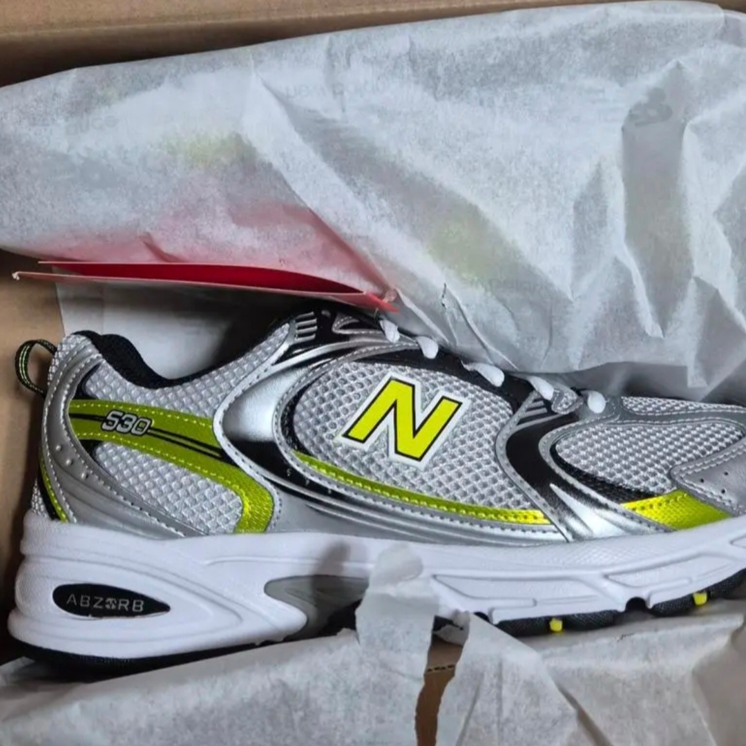 New Balance 530 Silver 착용 스타일