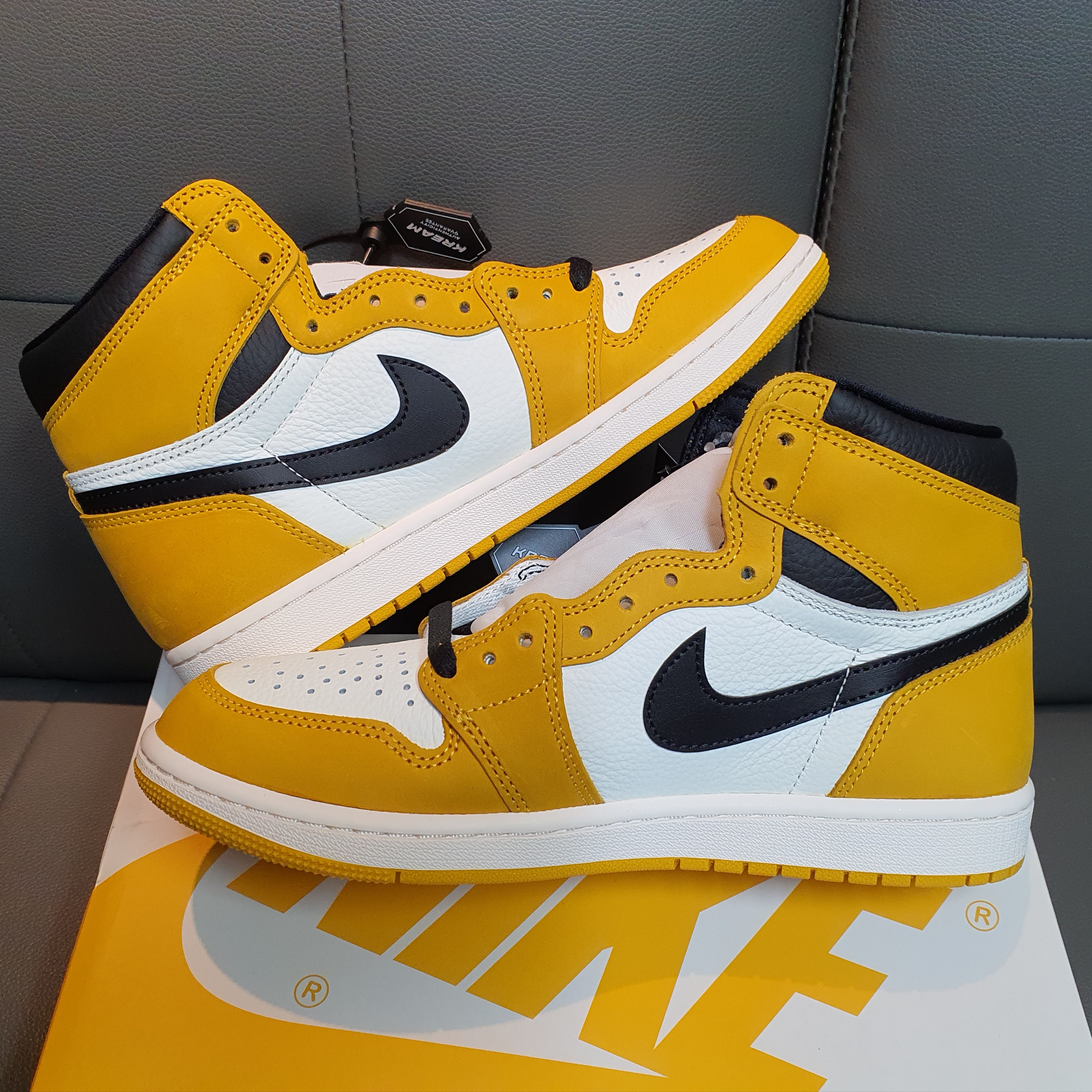 Jordan 1 Retro High OG Yellow Ochre 착용 스타일
