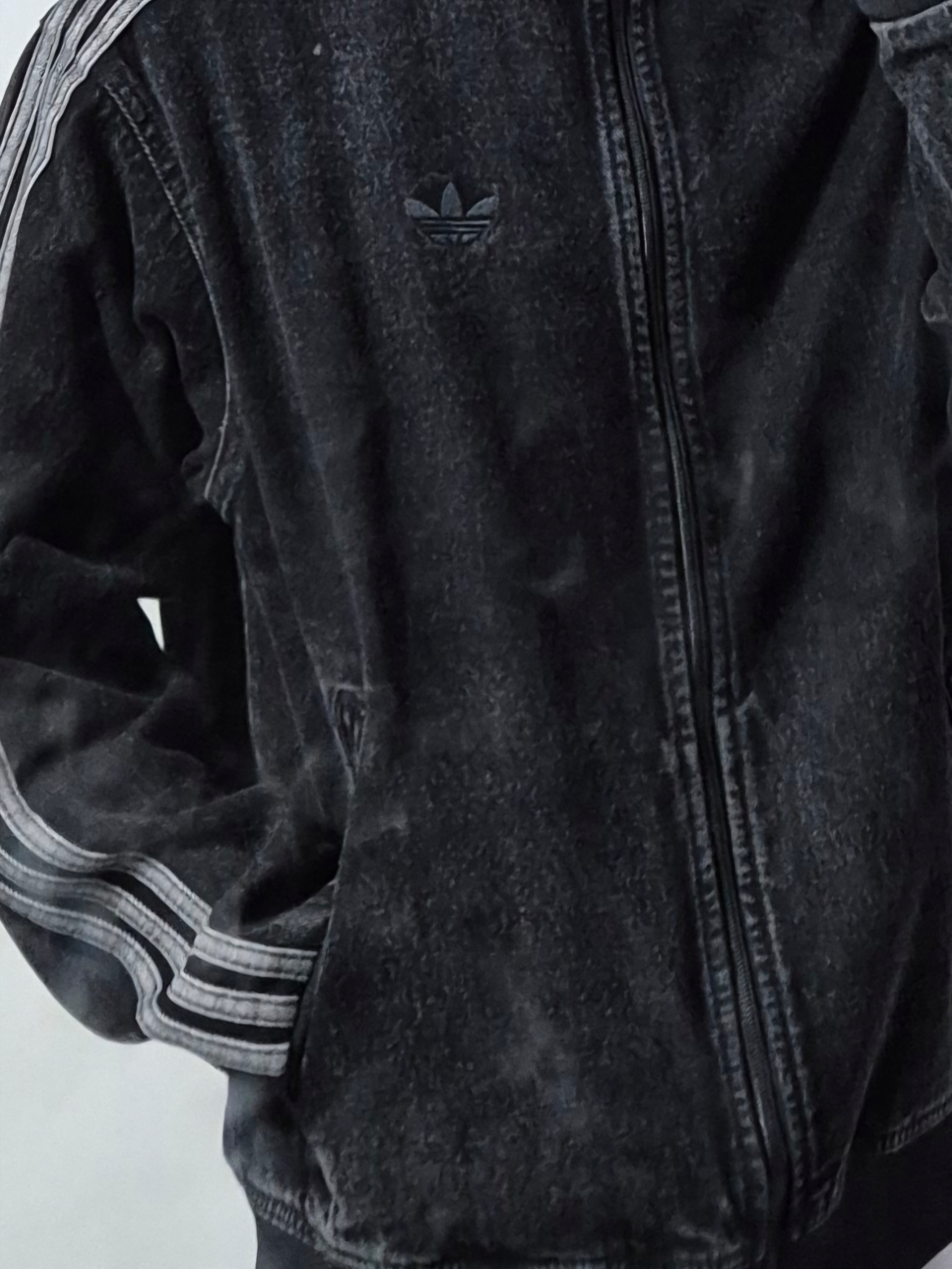 Adidas Adicolor Denim Firebird Track Top True Black Denim  - KR Sizing 착용 스타일 - 2