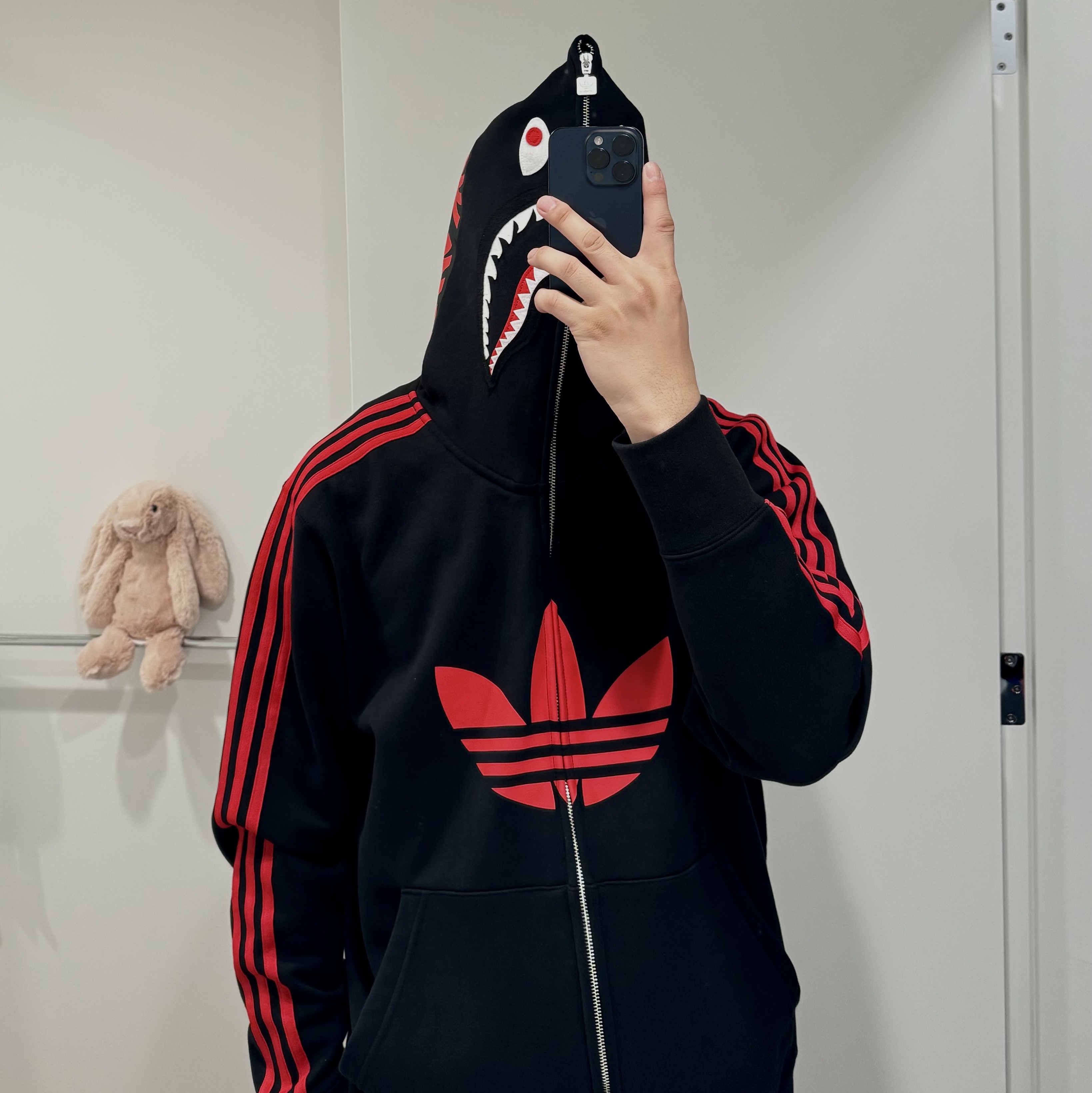 Adidas x BAPE Ultimate Shark Hoodie Black - US Sizing 착용 스타일