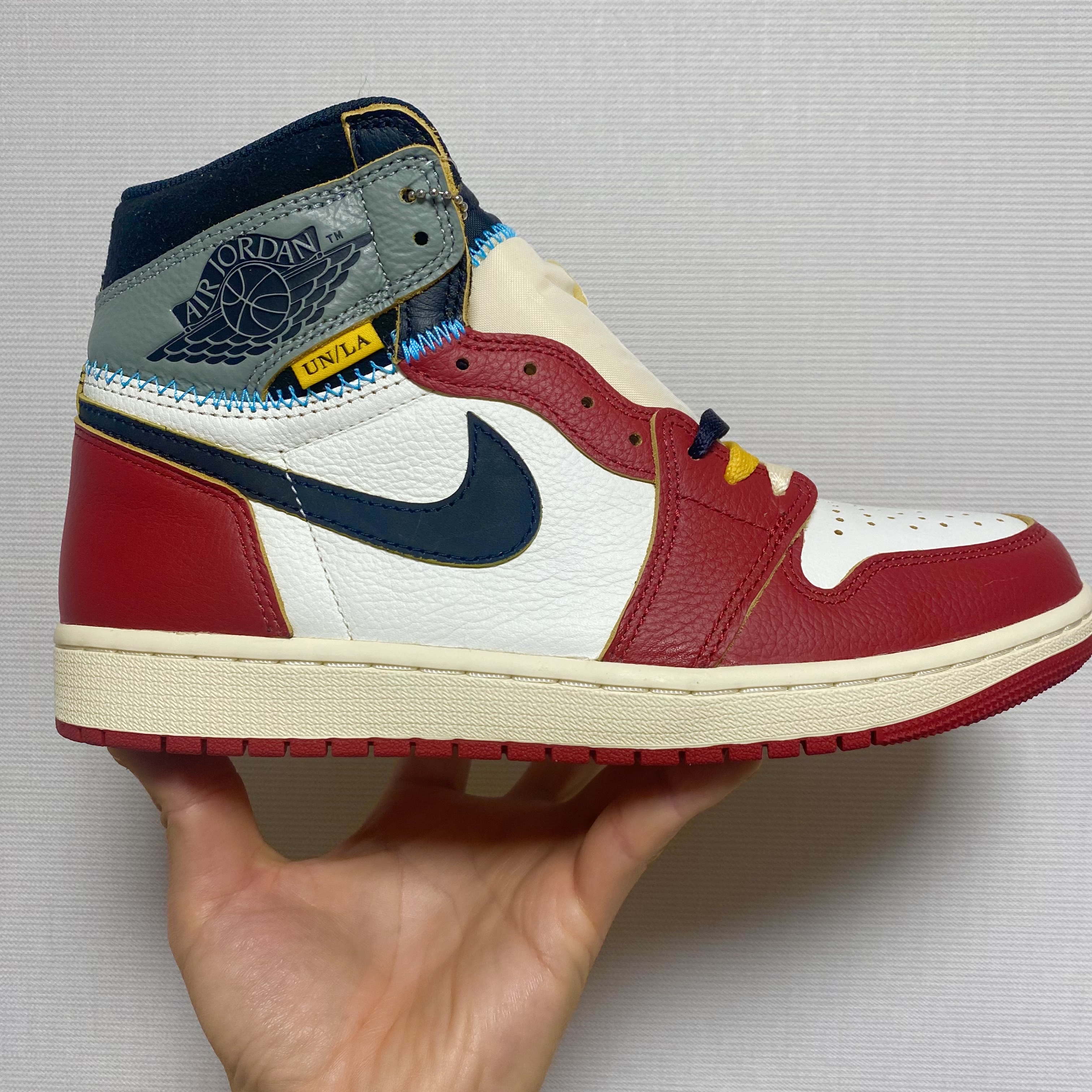 Jordan 1 x Union Retro High OG Chicago Shadow 착용 스타일 - 3