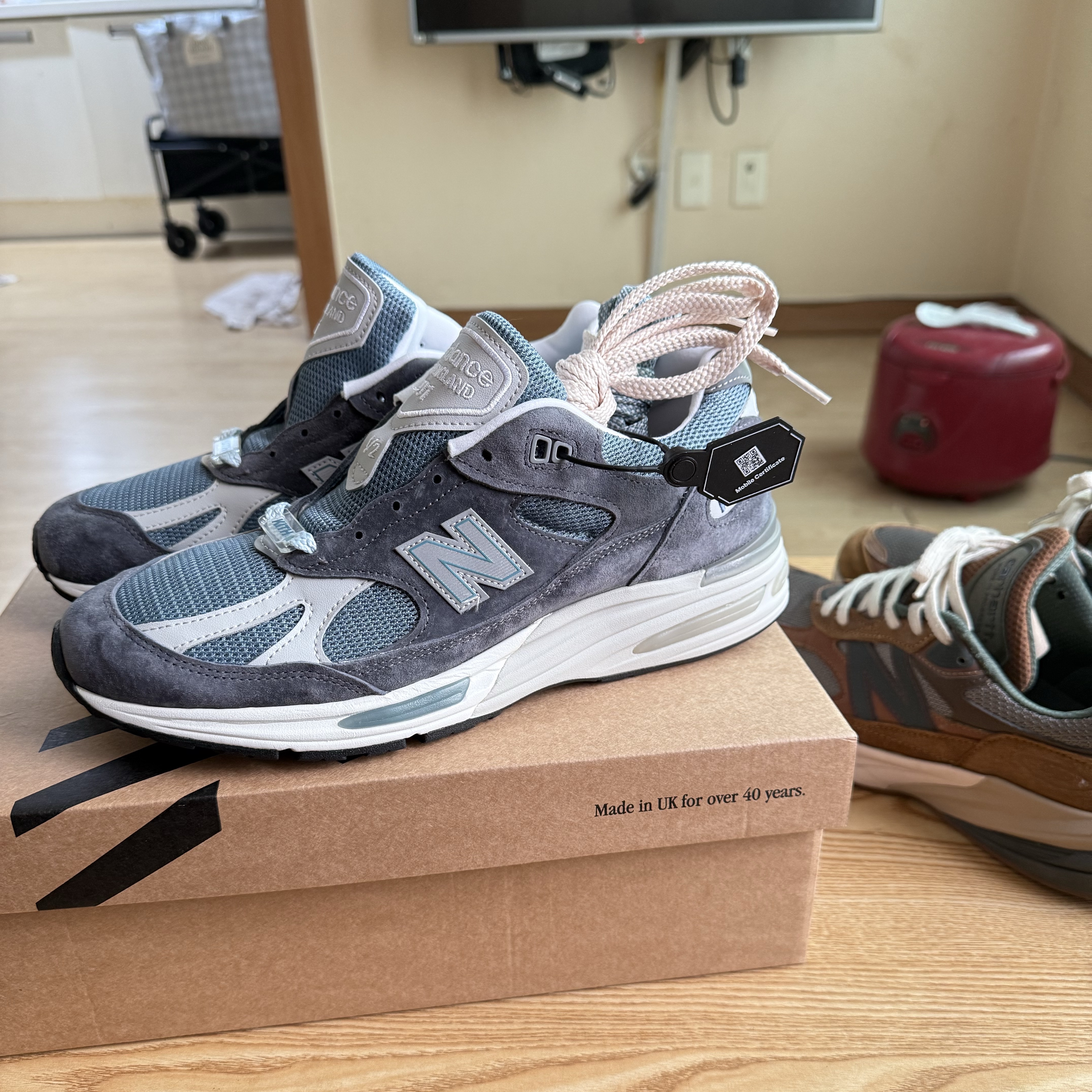 New Balance x Kith 991v2 Made in UK Steel Blue Grey 착용 스타일