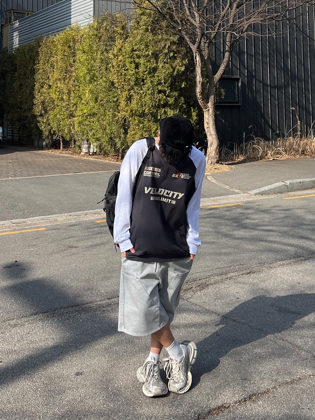 Balenciaga 3XL Sneakers Light Beige 착용 스타일 - 1