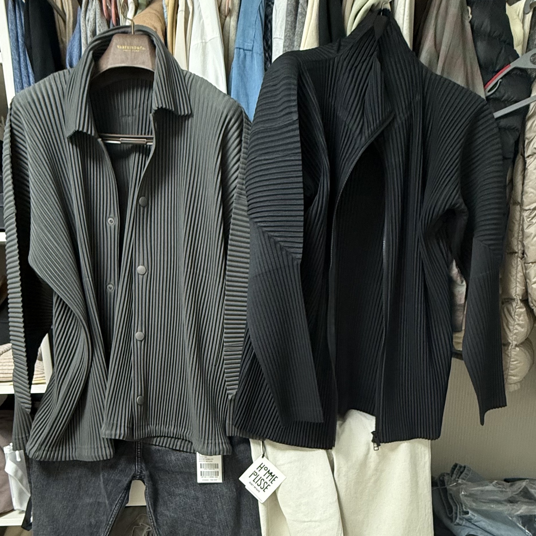 Homme Plisse Issey Miyake Basics Zip Up Jacket Black, Homme Plisse Issey Miyake MC August Jacket Black 착용 스타일 - 2