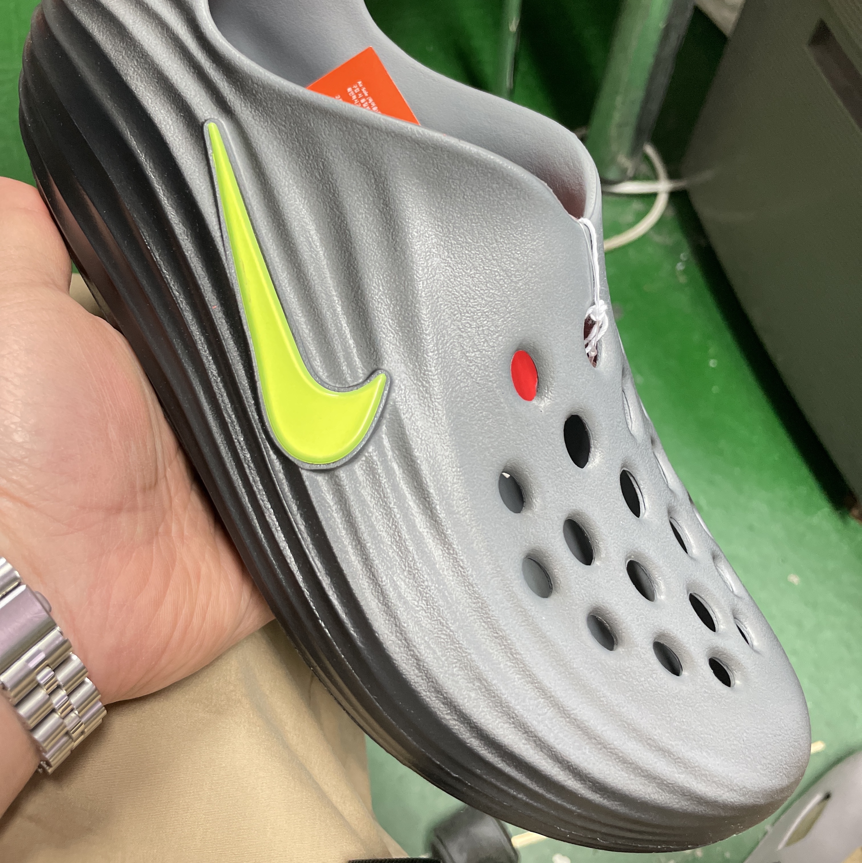 Nike ReactX Rejuven8 Black Cool Grey 착용 스타일 - 6