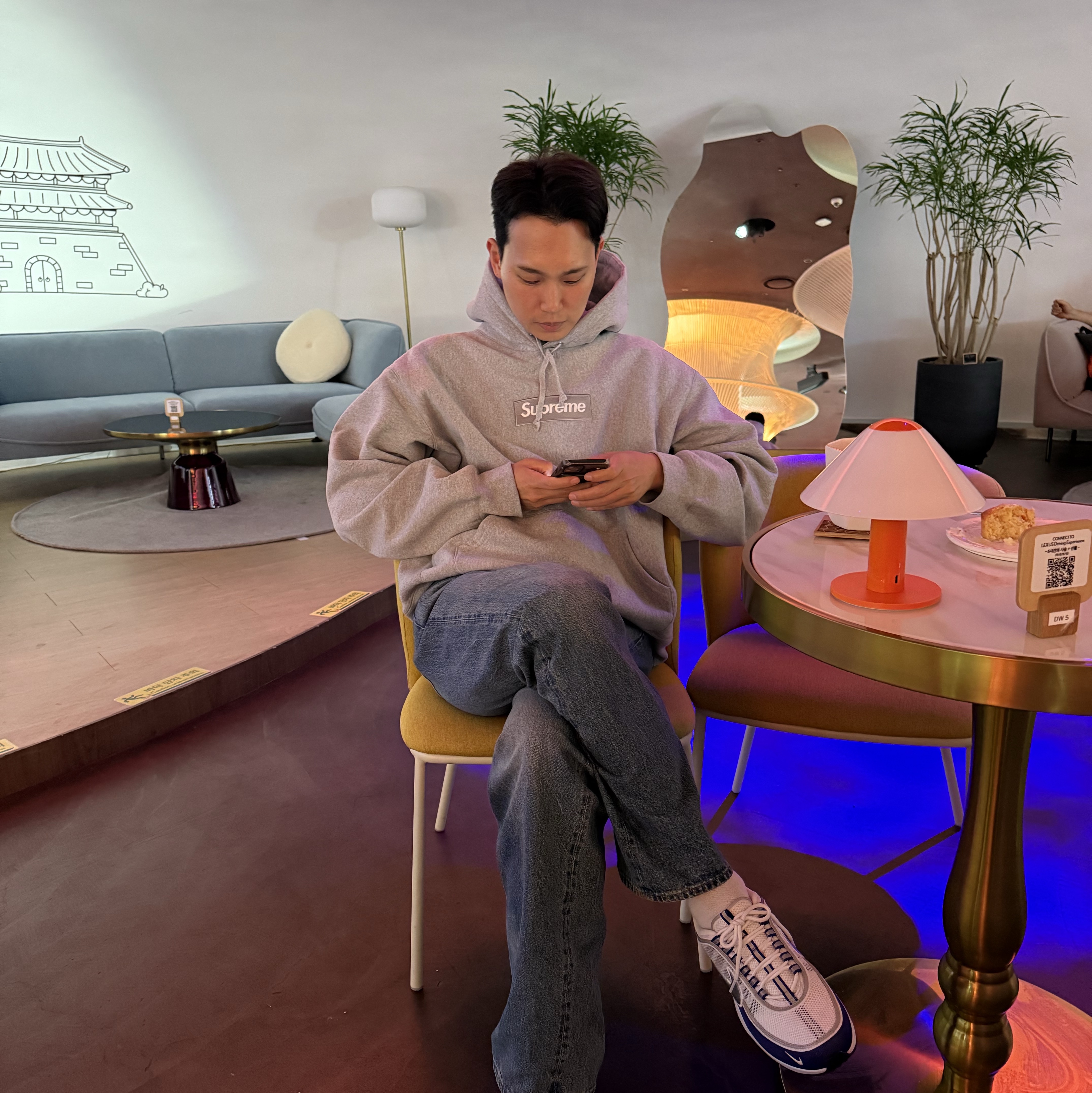 Supreme Box Logo Hooded Sweatshirt Heather Grey - 24FW 착용 스타일