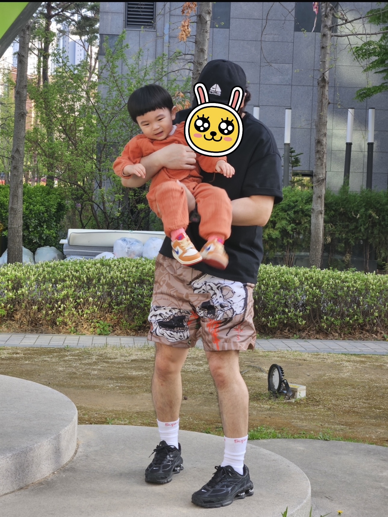 Supreme x Nike ACG Denim 6-Panel Black - 22FW, Jordan x Nigel Sylvester T-Shirt Black (HQ1736-010) 착용 스타일