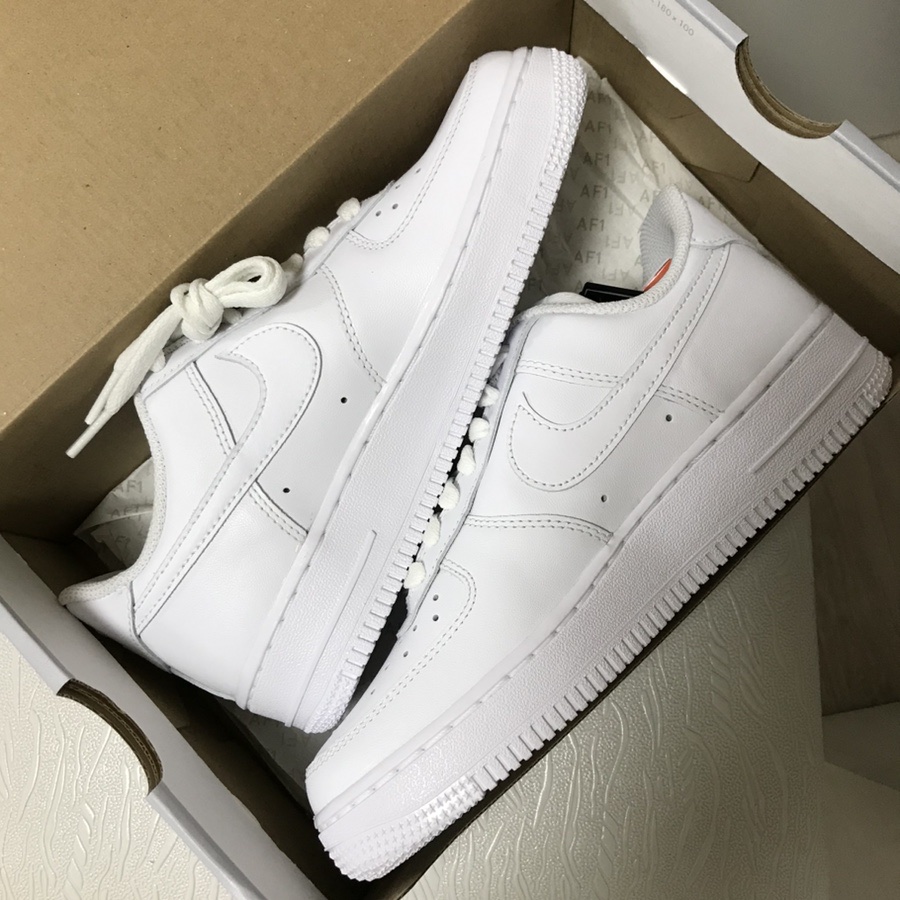 (W) Nike Air Force 1 '07 Low White 착용 스타일