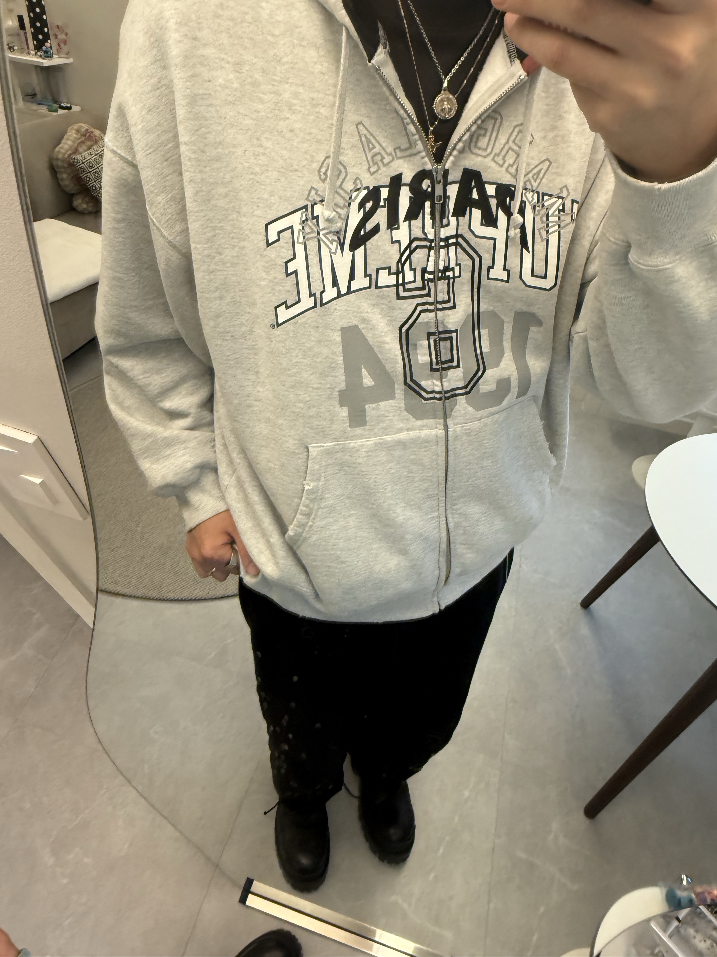 Supreme x MM6 Maison Margiela Zip Up Hooded Sweatshirt Ash Grey - 24SS, Zara x Andersson Bell Relaxed Fit Studded Pants Black 착용 스타일 - 3