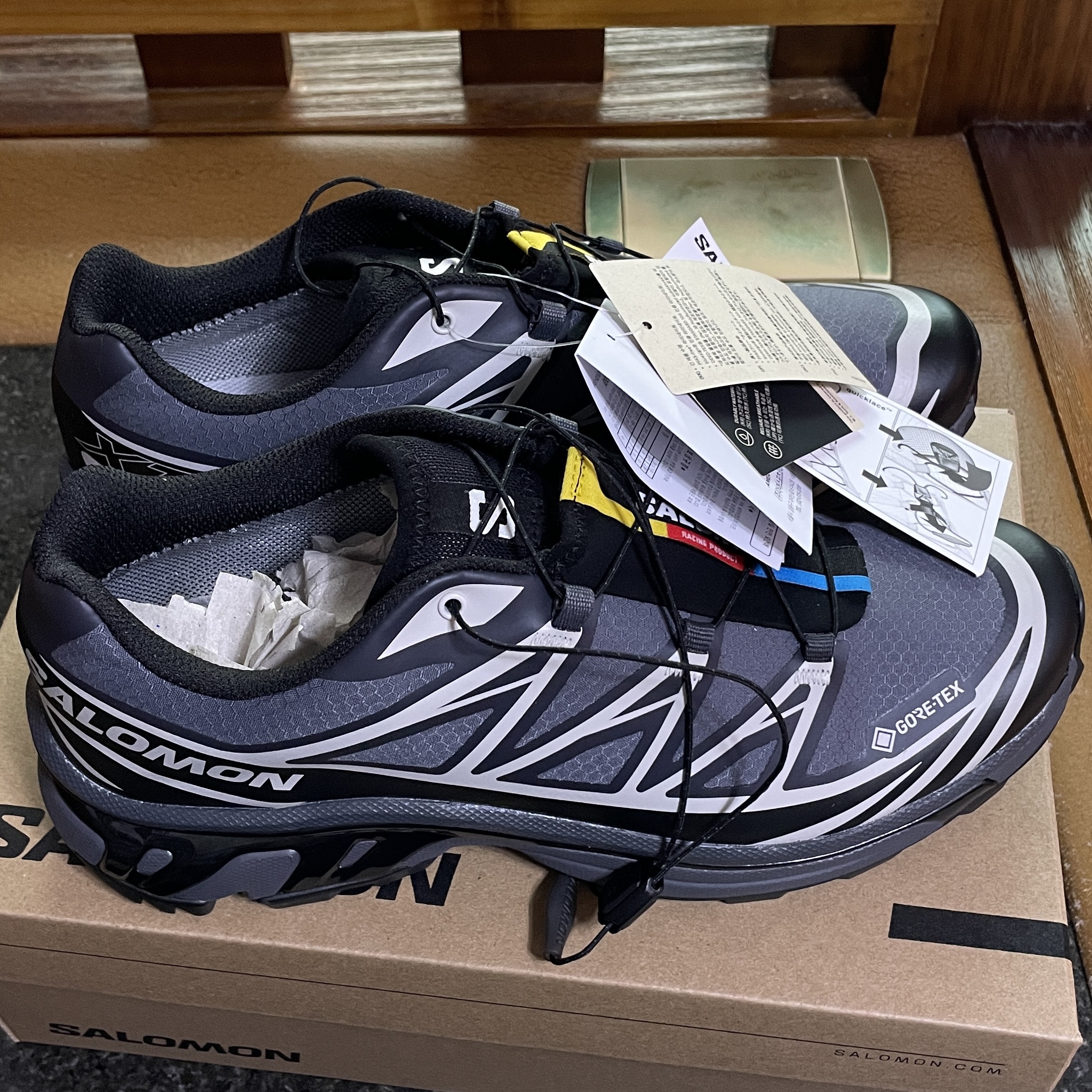 Salomon XT-6 Gore-Tex Black Ebony 착용 스타일 - 1