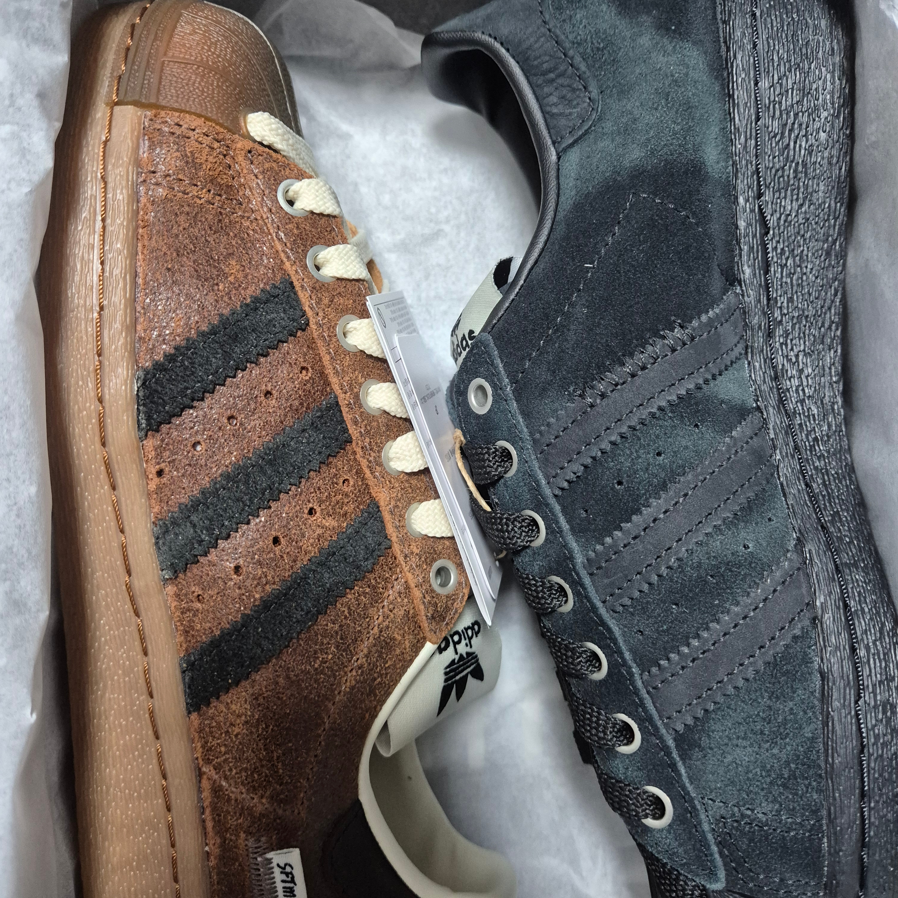 Adidas x Song for the Mute Superstar 82 Khaki Core Black, Adidas x Song for the Mute Superstar 82 Core Black 착용 스타일 - 2