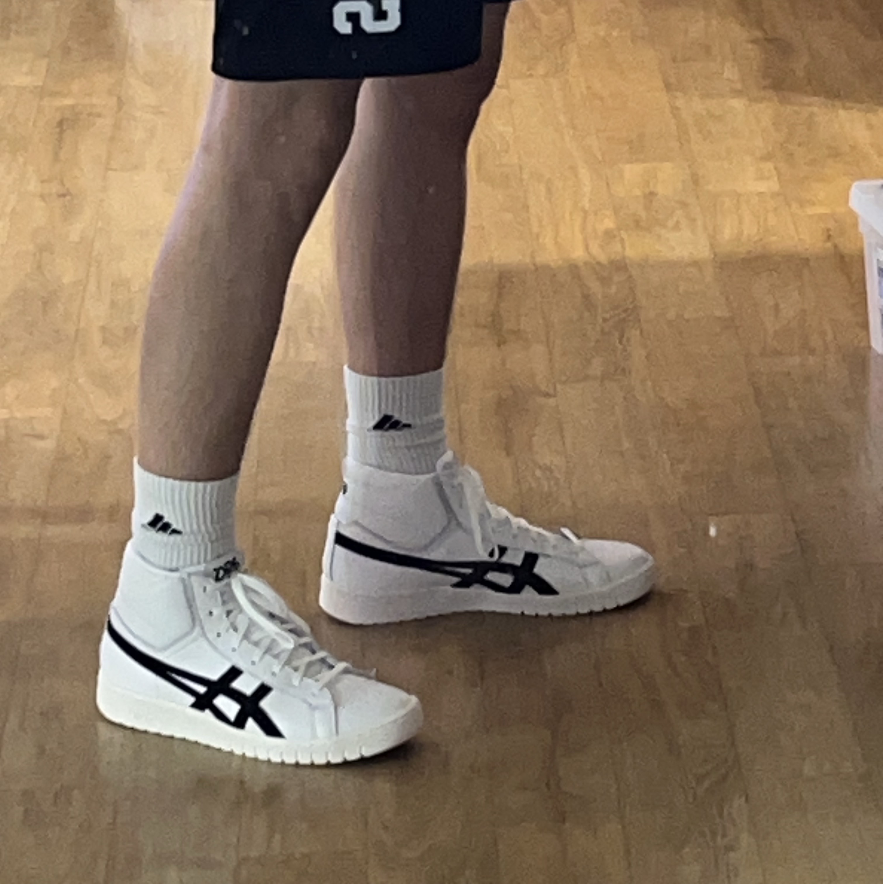 Asics Gel-PTG MT White Black, Jordan 1 Retro High OG Black Toe 착용 스타일 - 3