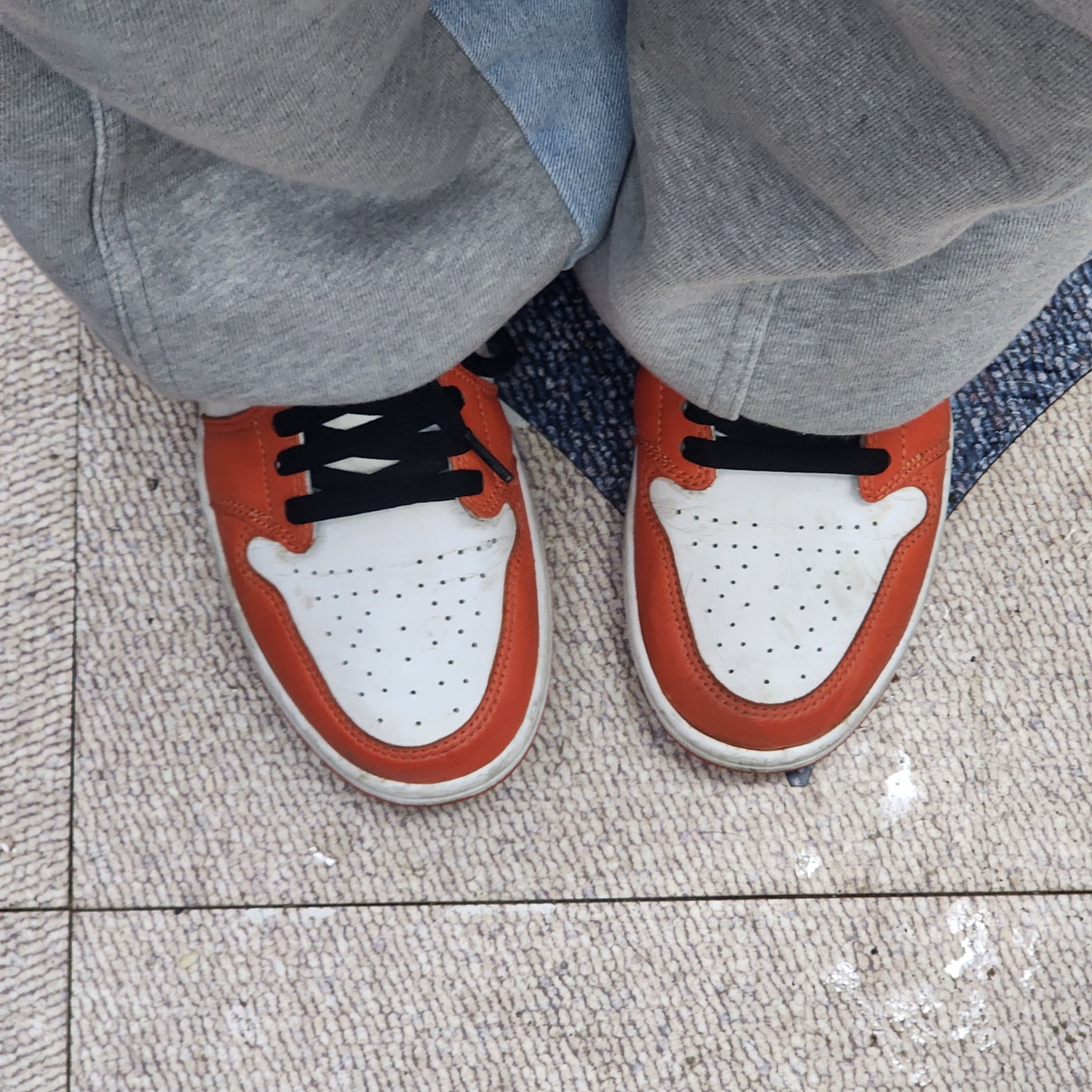Jordan 1 Low OG Starfish 착용 스타일 - 1