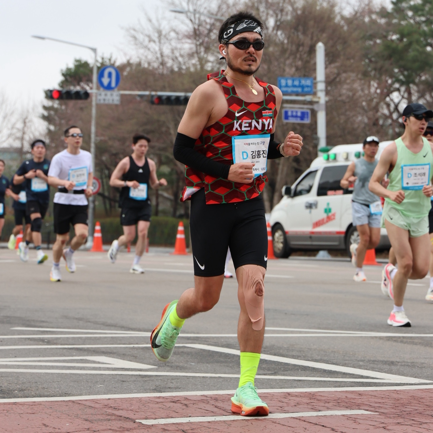 Oakley Eye Jacket Redux Matte Black Frame Prizm Grey Lenses High Bridge Fit, Nike Dri-Fit ADV Aeroswift Running Half Tights Black - Asia 착용 스타일
