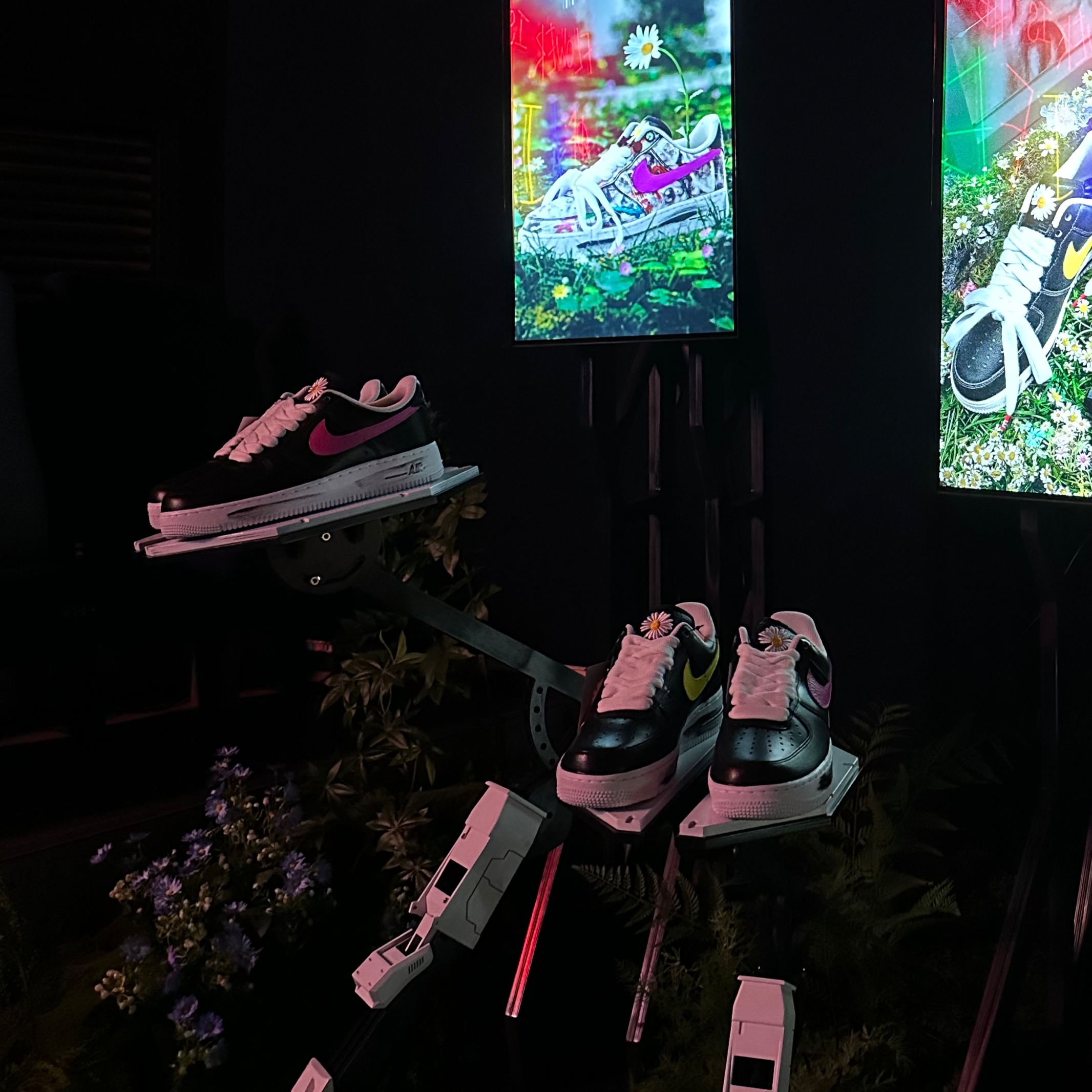 Nike x Peaceminusone Air Force 1 Low Para-Noise 3.0 Black and Multicolor 착용 스타일