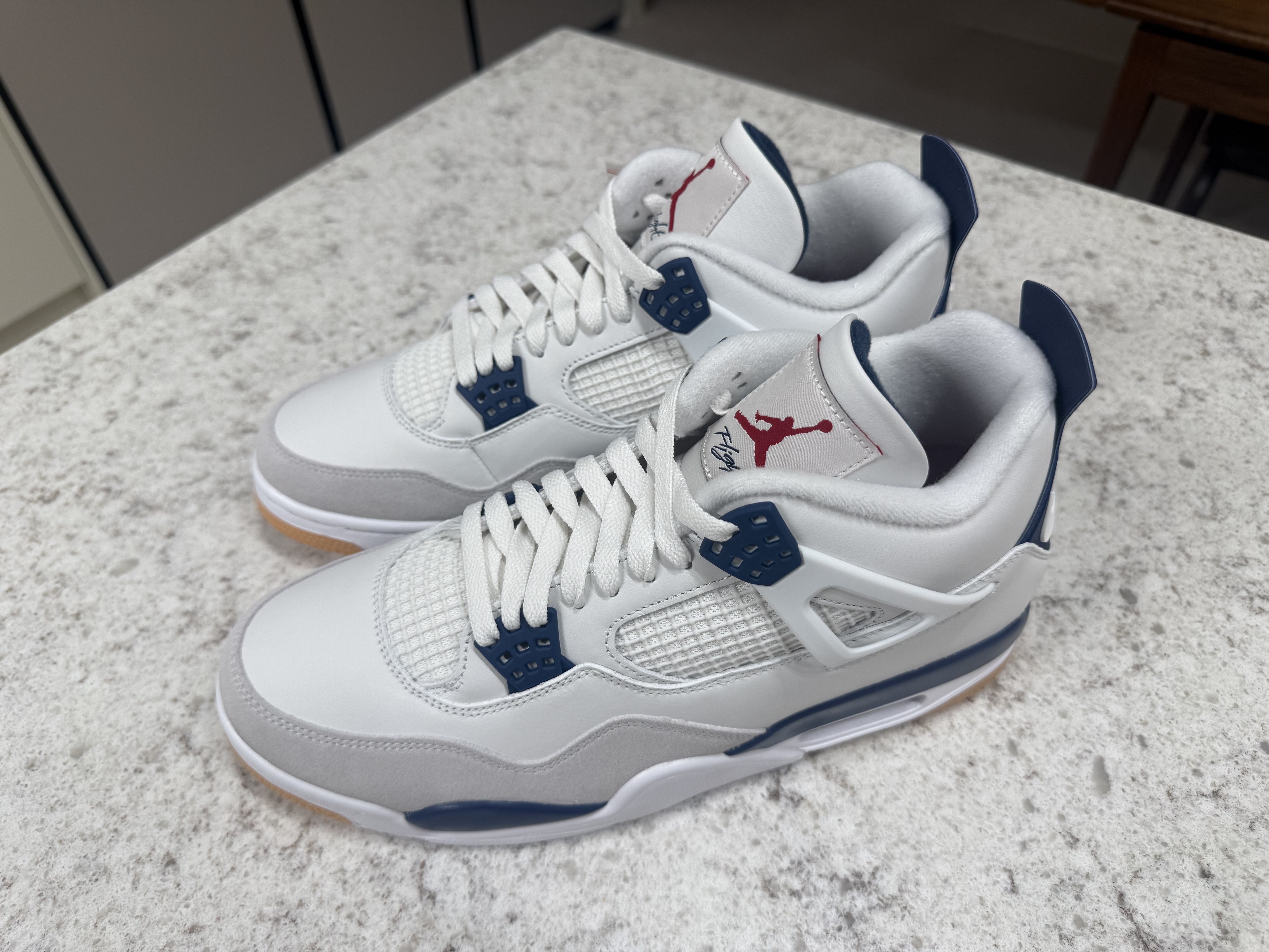 Jordan 4 x Nike SB Retro SP Navy 착용 스타일 - 1