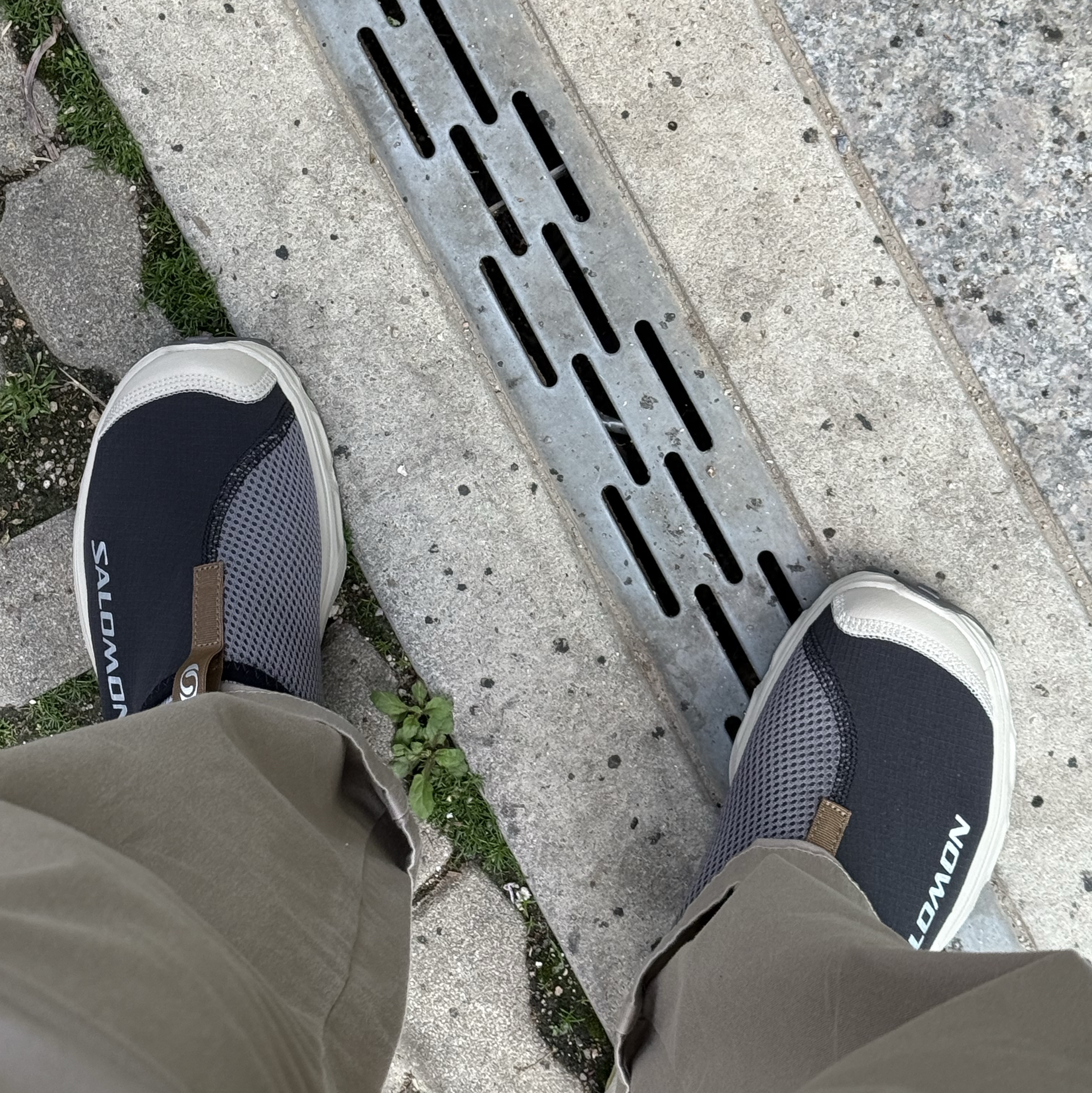 Salomon RX Slide 3.0 Black Plum Kitten 착용 스타일