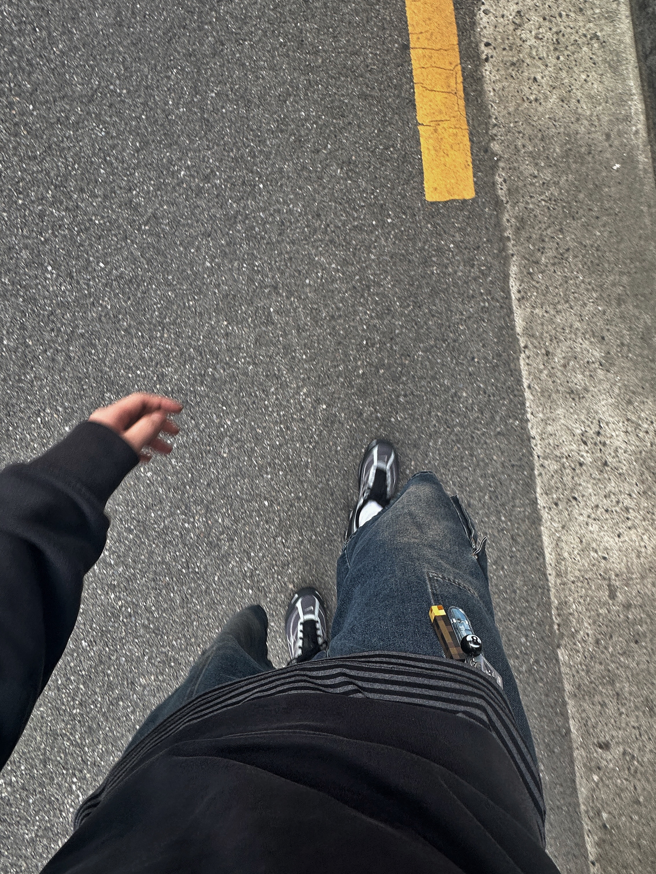 Nike Shox Ride 2 Light Graphite Anthracite 착용 스타일