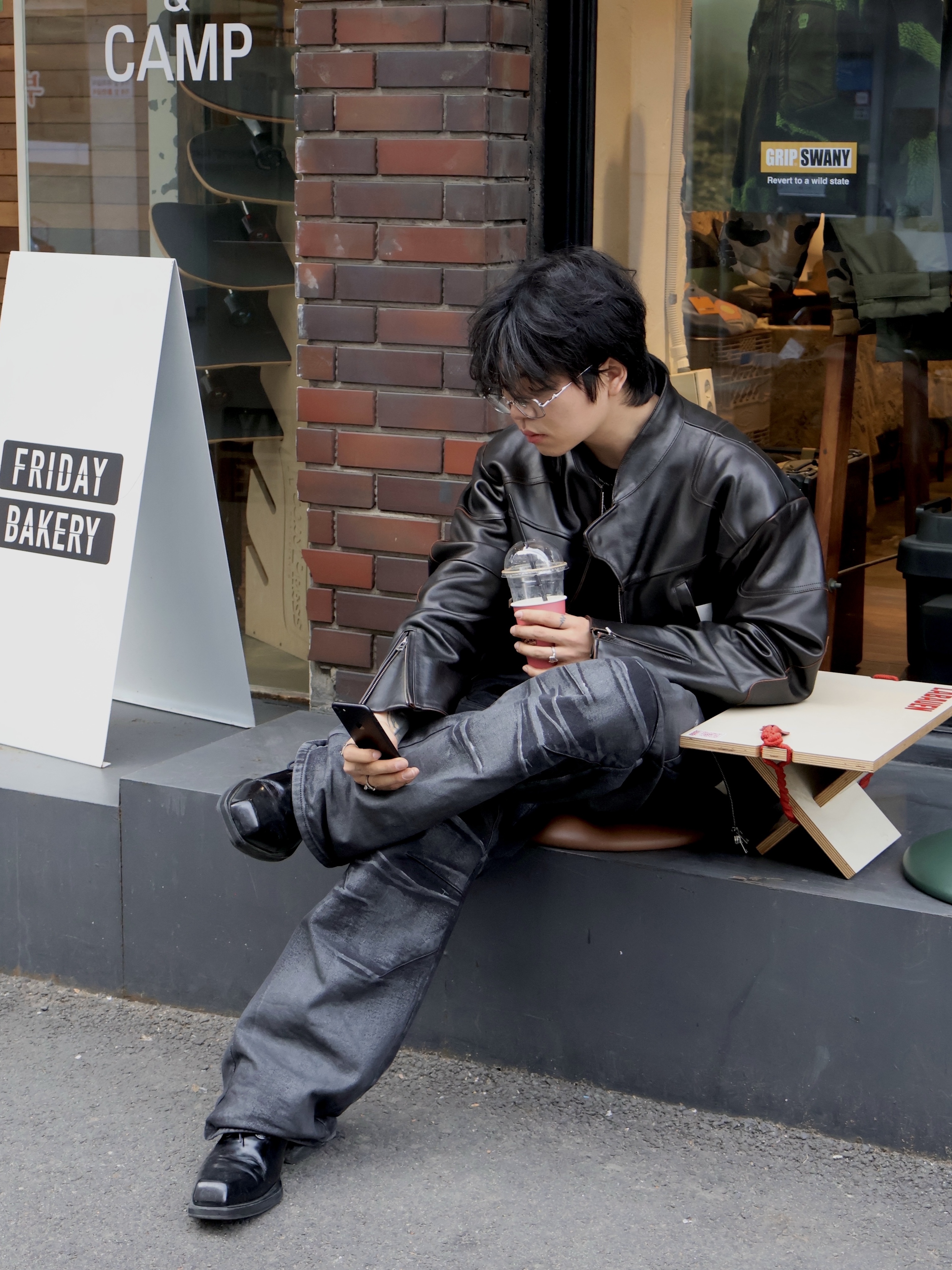 Remagine Hybrid Derby Shoes Starting Blocks Black White Silver, Gentle Monster Atomic 02 Silver 착용 스타일 - 5