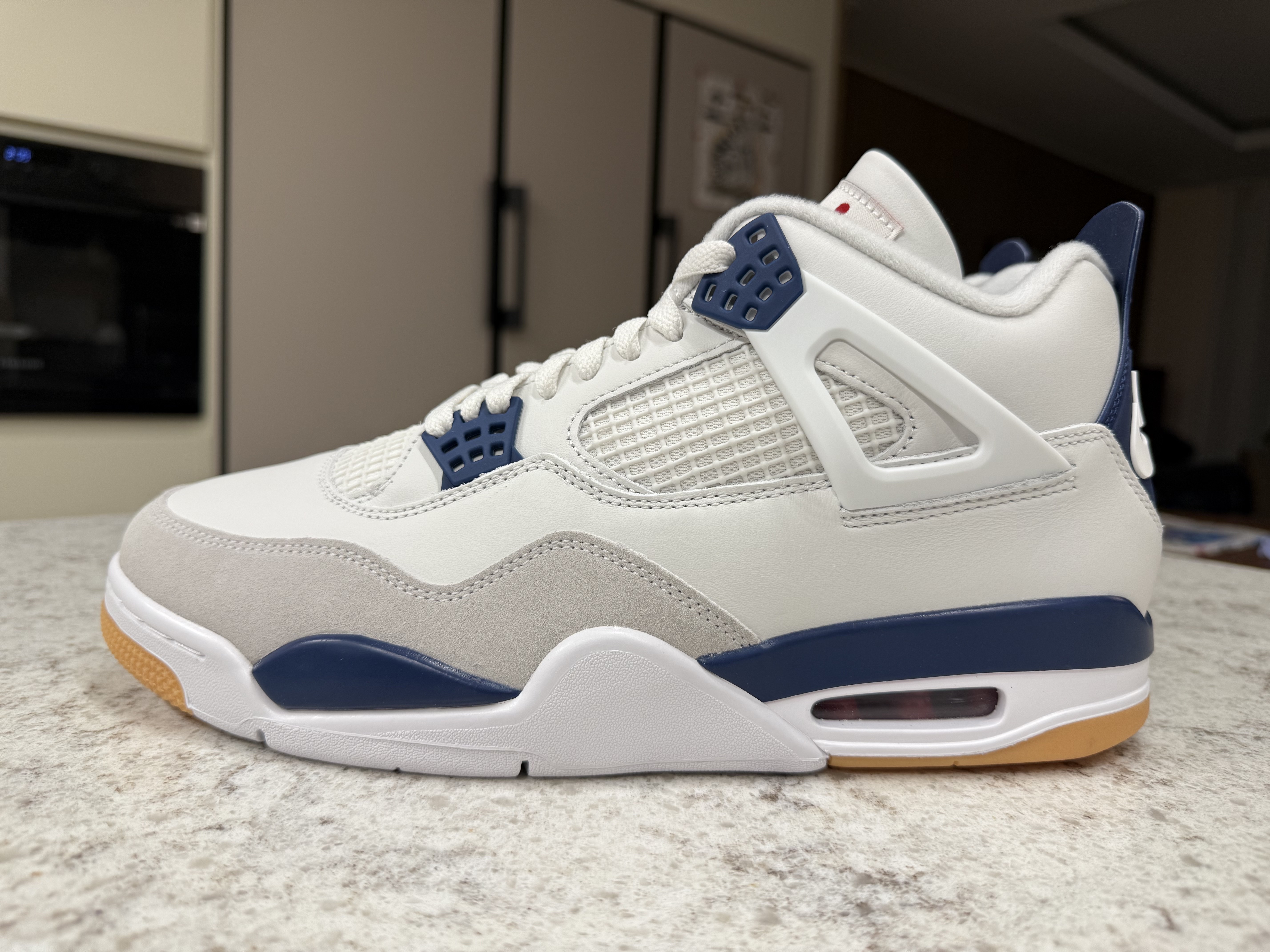 Jordan 4 x Nike SB Retro SP Navy 착용 스타일 - 4