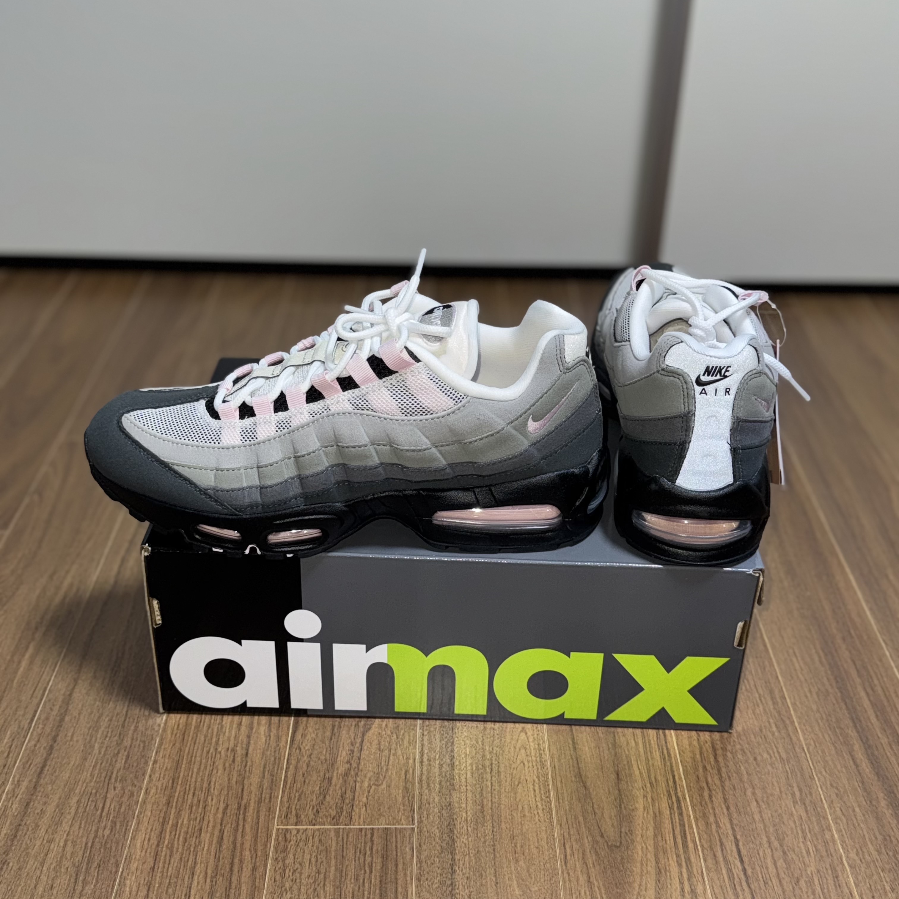 (W) Nike Air Max 95 Pink Foam 착용 스타일
