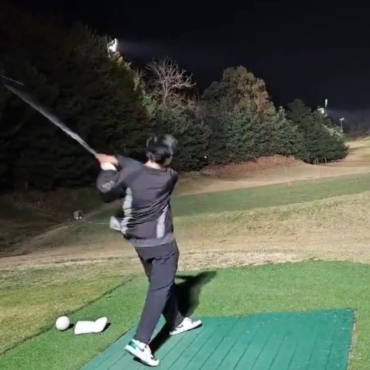 Jordan 1 High Golf Pine Green 착용 스타일 - 2