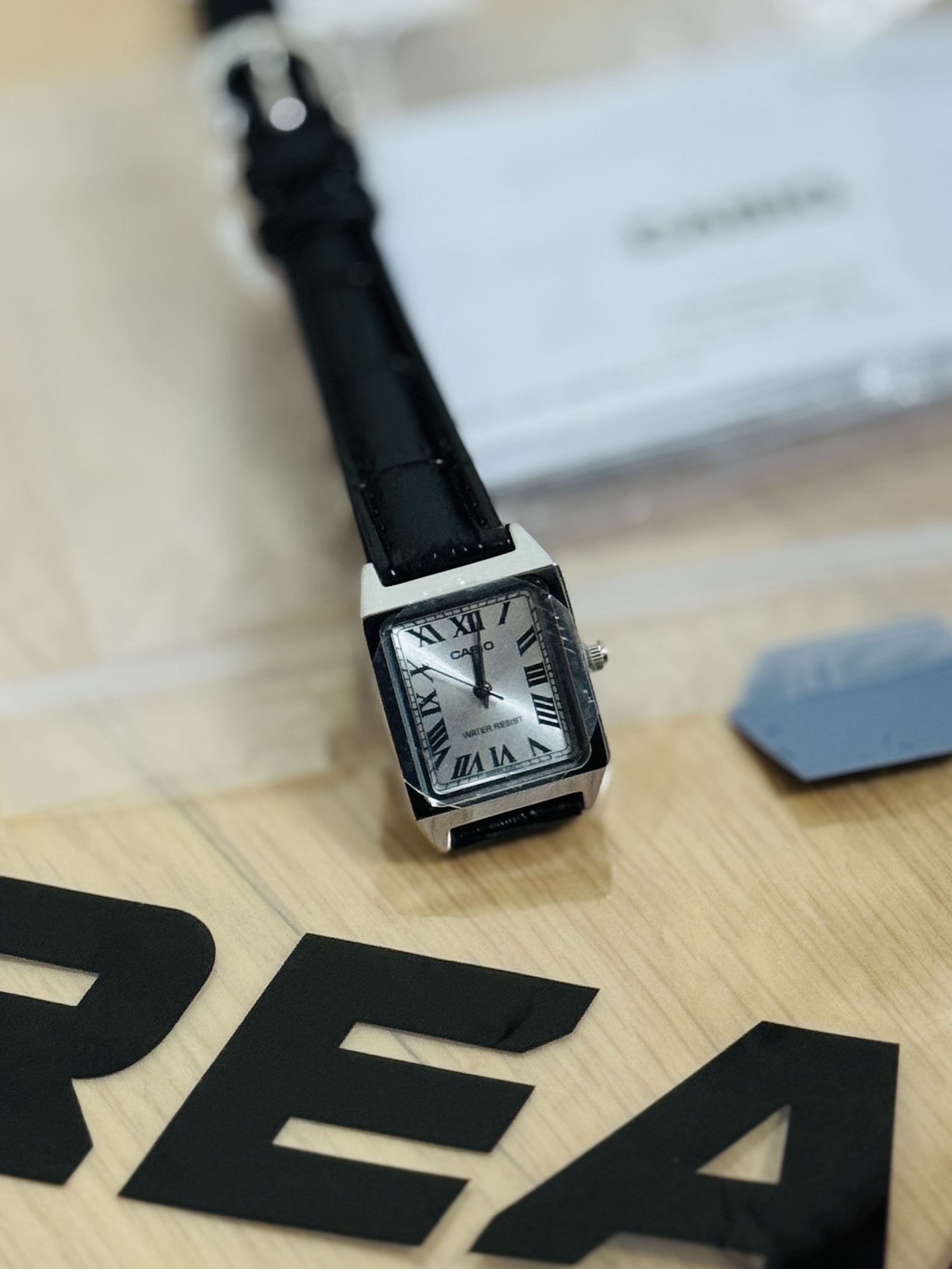 Casio LTP-V007L-7B1 착용 스타일