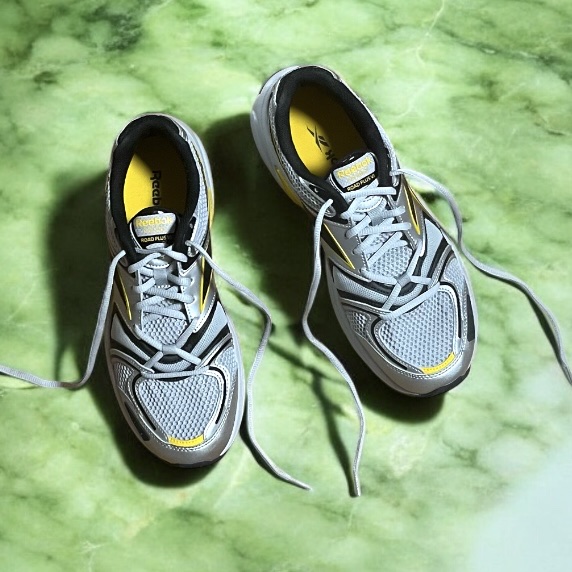Reebok Premier Road Plus VI Yellow, Reebok Premier Road Plus VI Yellow 착용 스타일 - 2