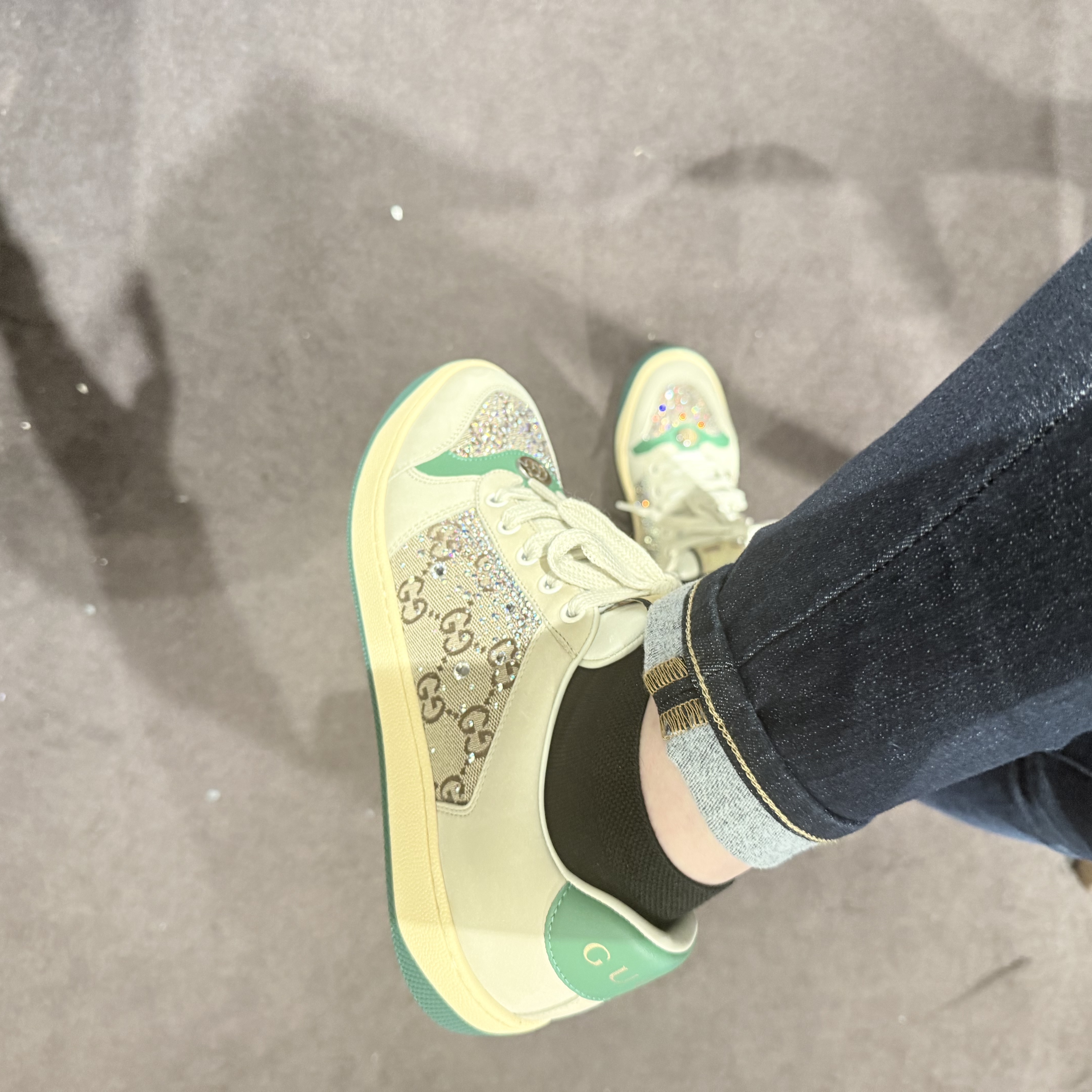(W) Gucci Screener Sneaker Ivory 착용 스타일 - 1