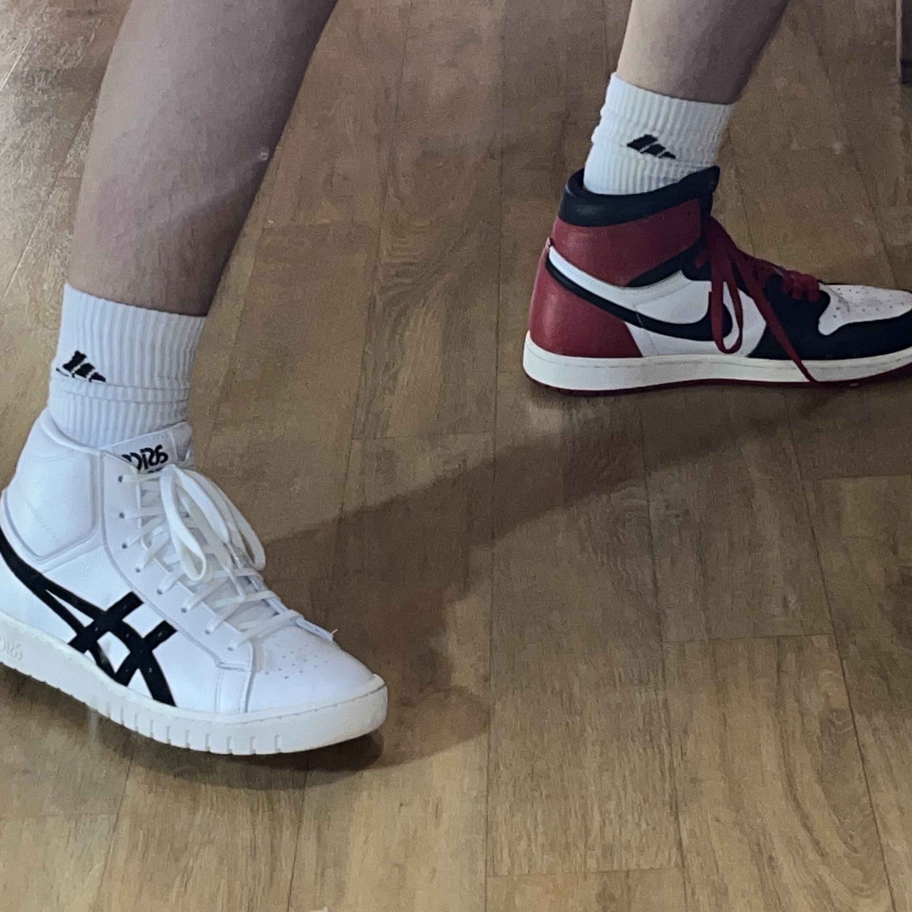 Asics Gel-PTG MT White Black, Jordan 1 Retro High OG Black Toe 착용 스타일 - 5