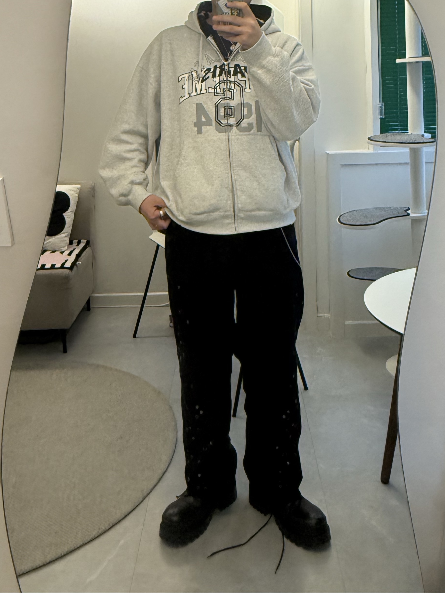 Supreme x MM6 Maison Margiela Zip Up Hooded Sweatshirt Ash Grey - 24SS, Zara x Andersson Bell Relaxed Fit Studded Pants Black 착용 스타일 - 1