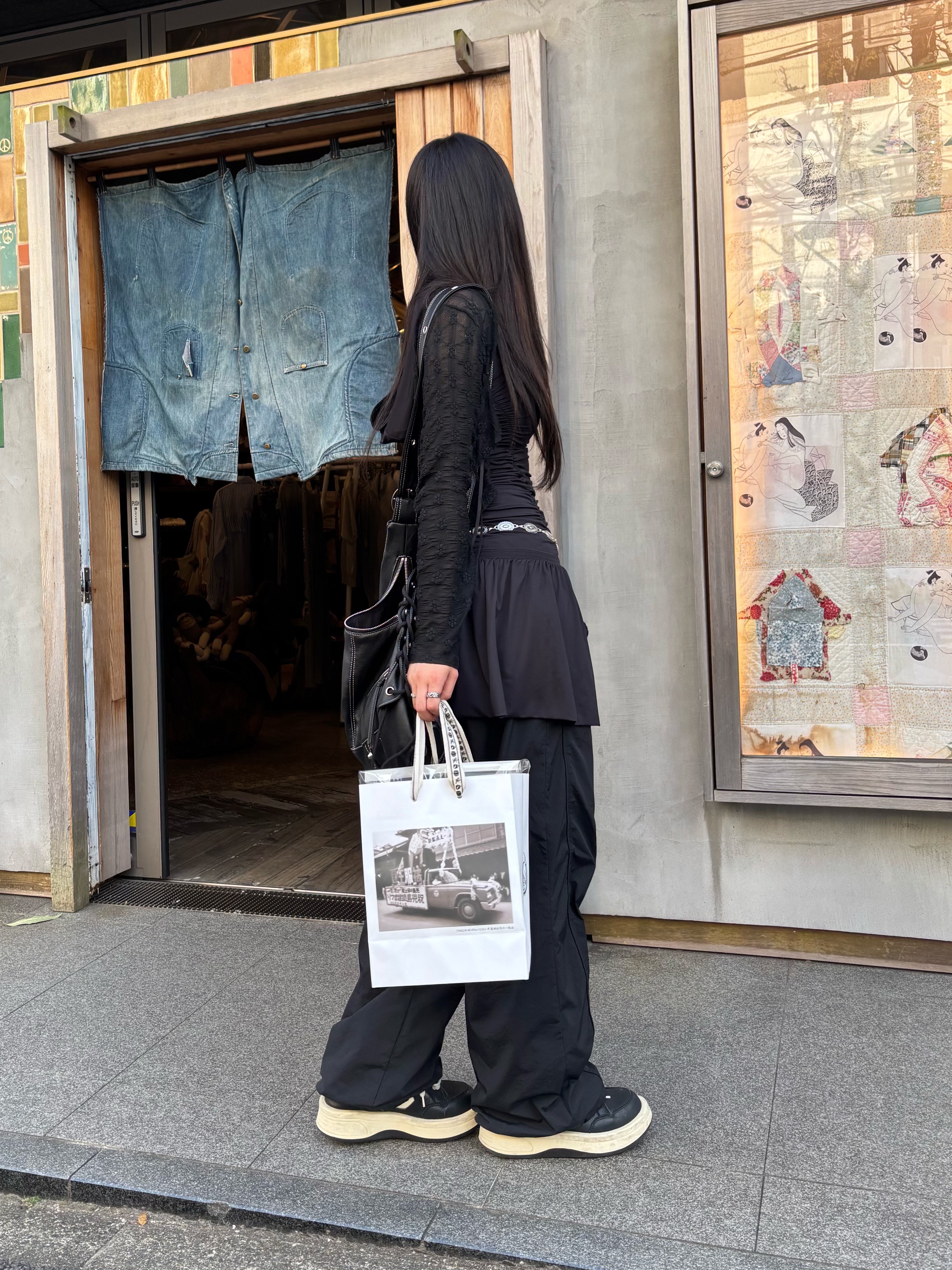Converse x Drkshdw Turbowpn Black Cream 착용 스타일 - 2