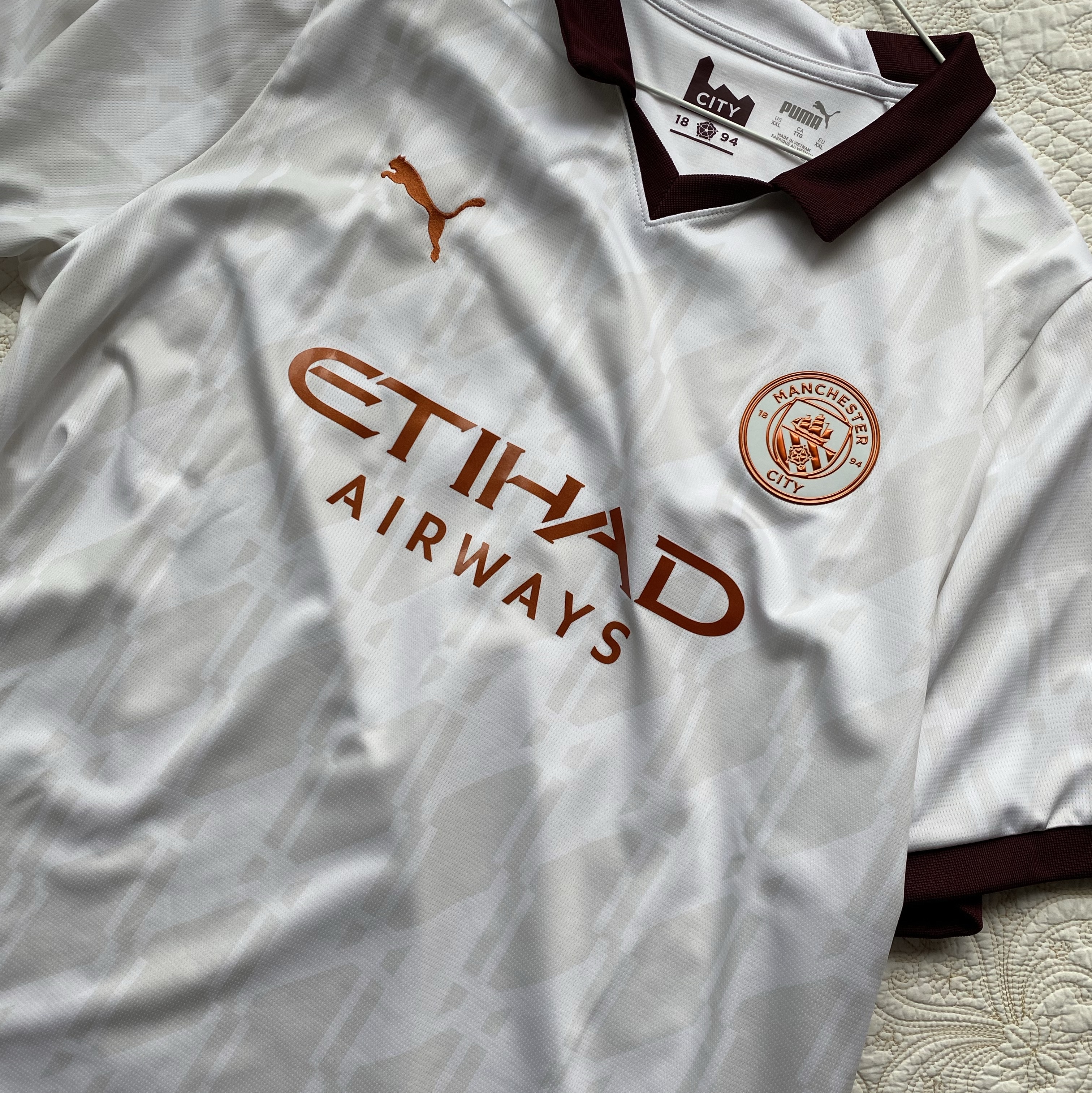 Puma Manchester City 2023/24 Away Jersey White Aubergine (Non Marking Ver.) 착용 스타일